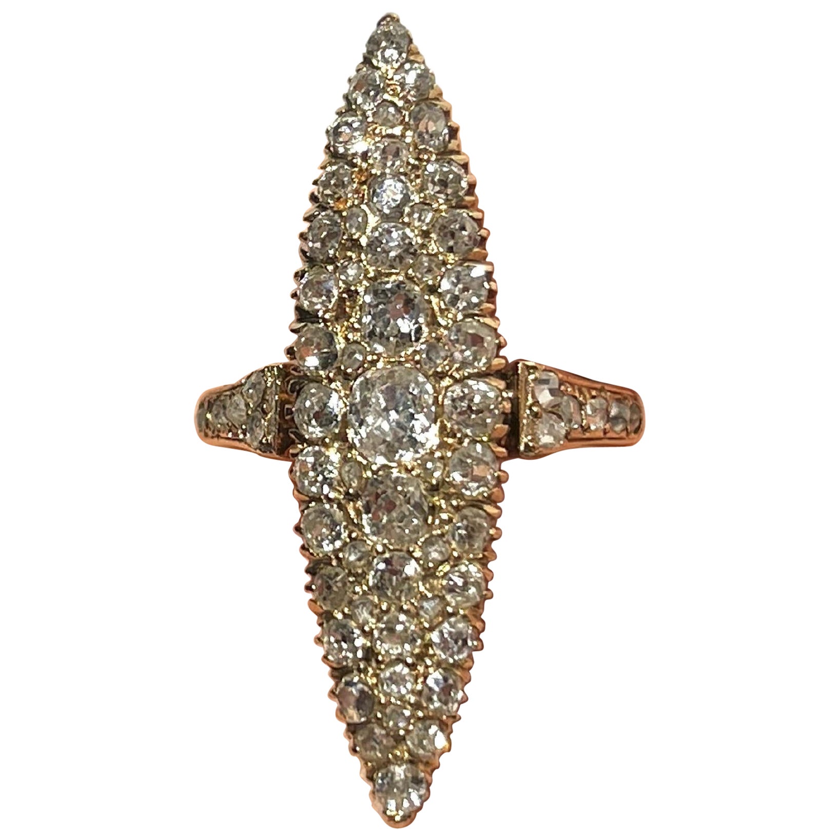1920er Jahre Antik Marquise Geformt Diamant Rose Altschliff Verkrustet Glänzend Pave Ring im Angebot