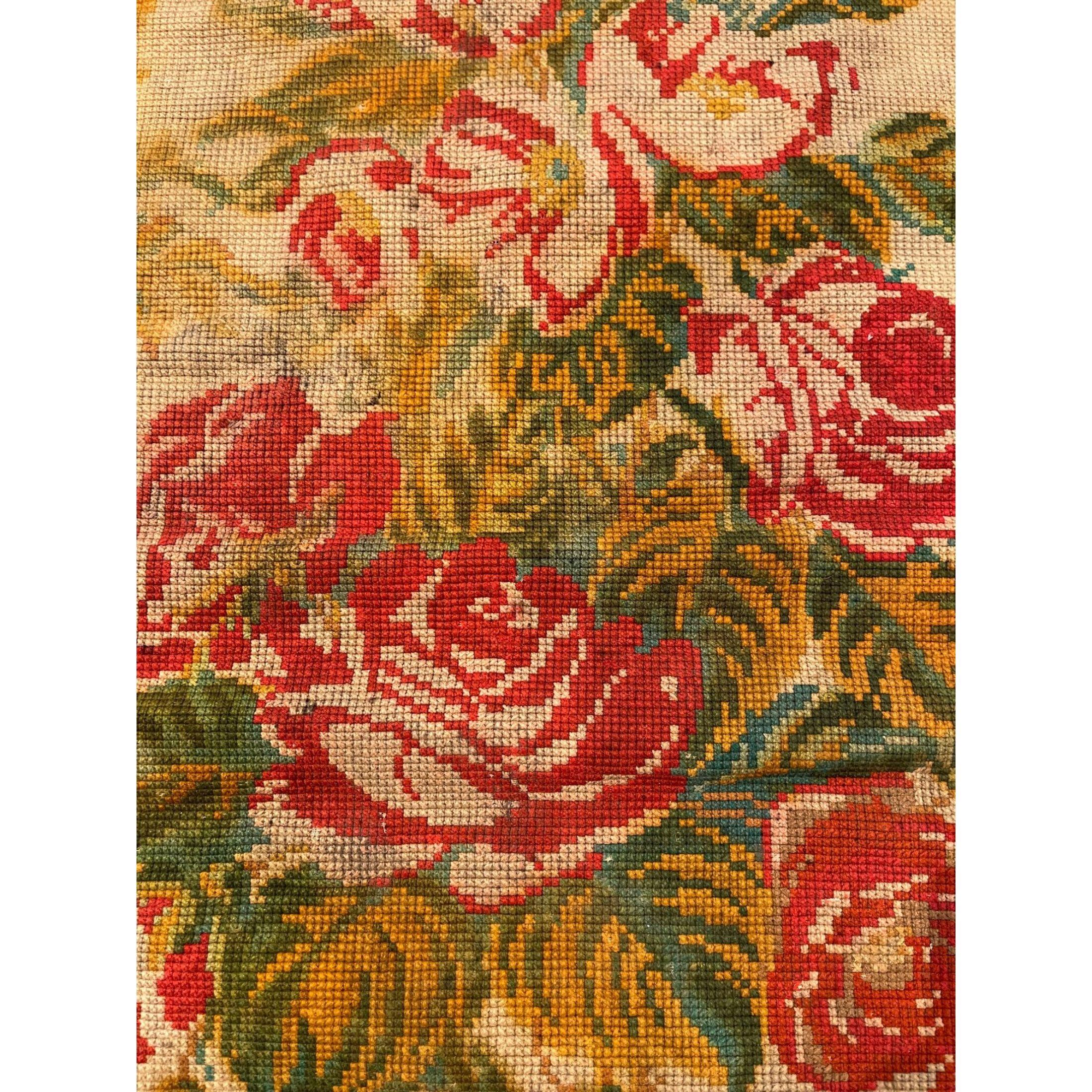 The technique for creating needlepoint rugs and other objects made from needlepoint has remained unchanged since its beginnings in the 17th century. It all begins with a canvas with evenly spaced warp and weft. It is often stiffened and made from an