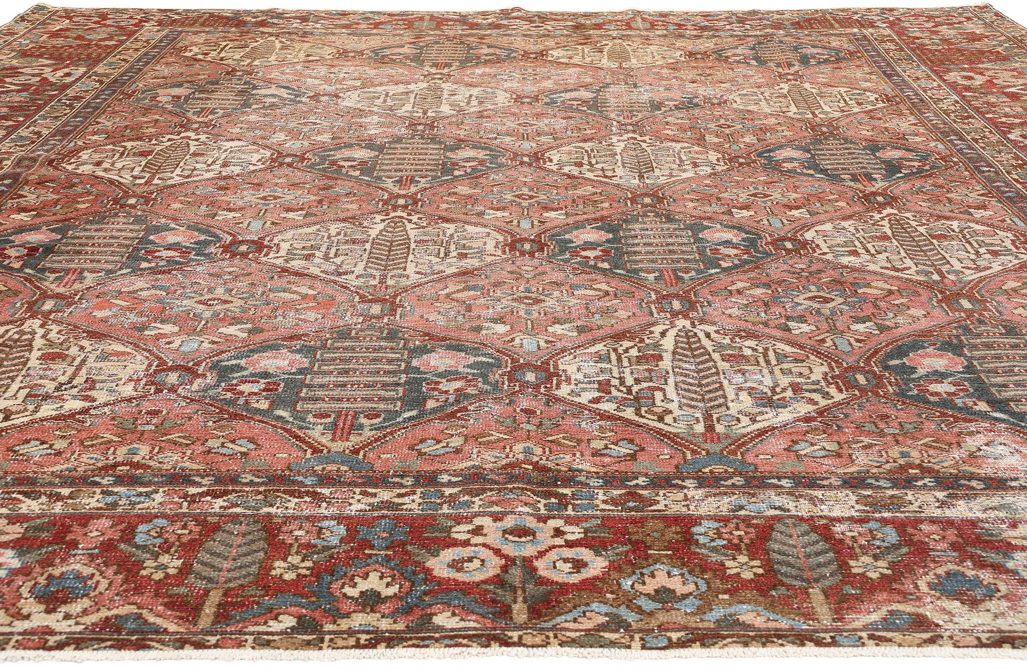 Rustico Tappeto antico persiano Bakhtiari del 1920 con stile moderno in vendita
