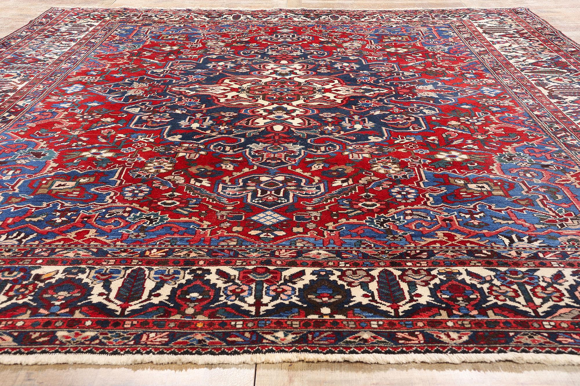 Laine Tapis persan Bakhtiari ancien des années 1920 avec style traditionnel en vente