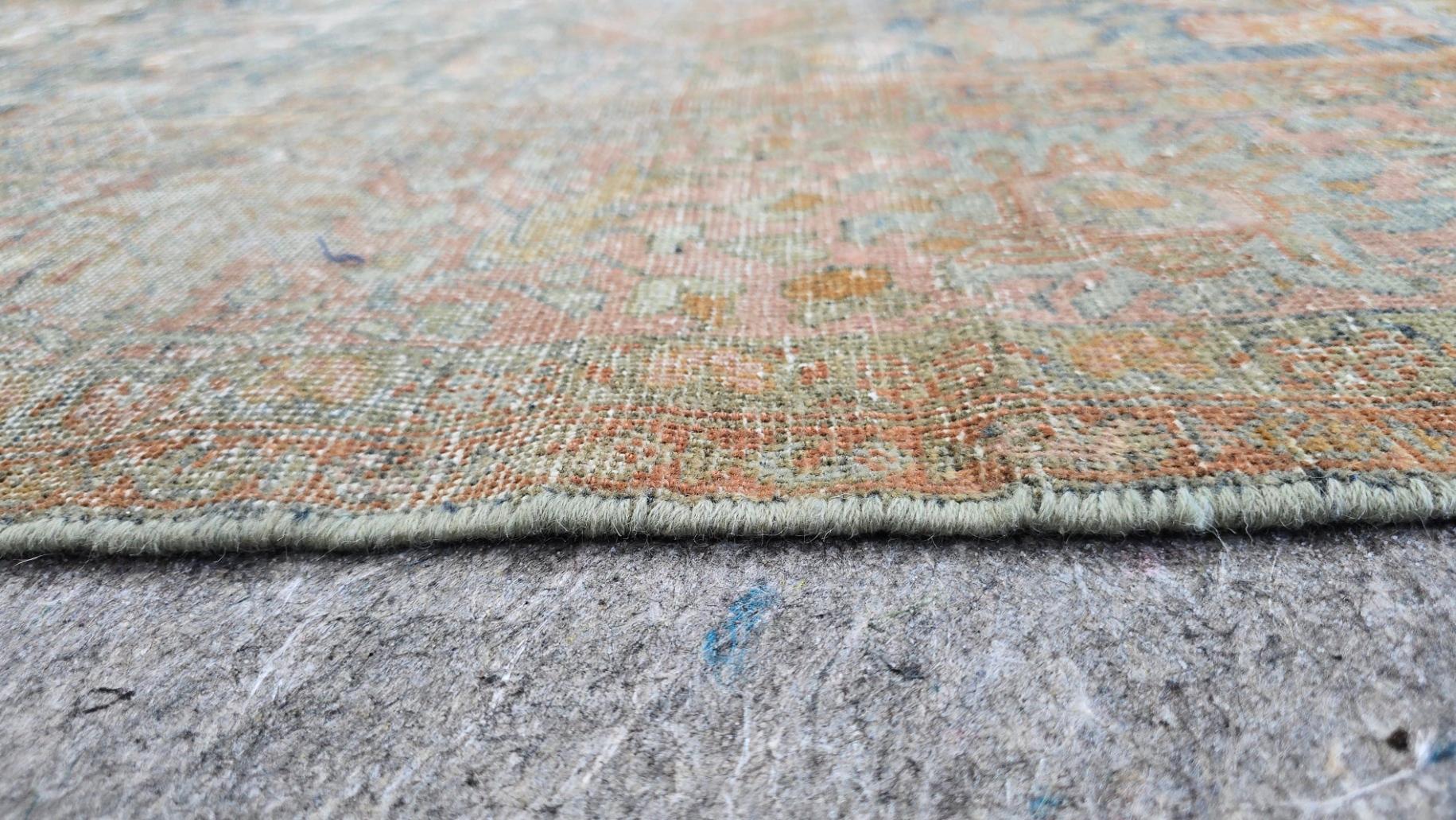Perse Tapis persan ancien des années 1920, 6,9 x 9,9 cm en vente