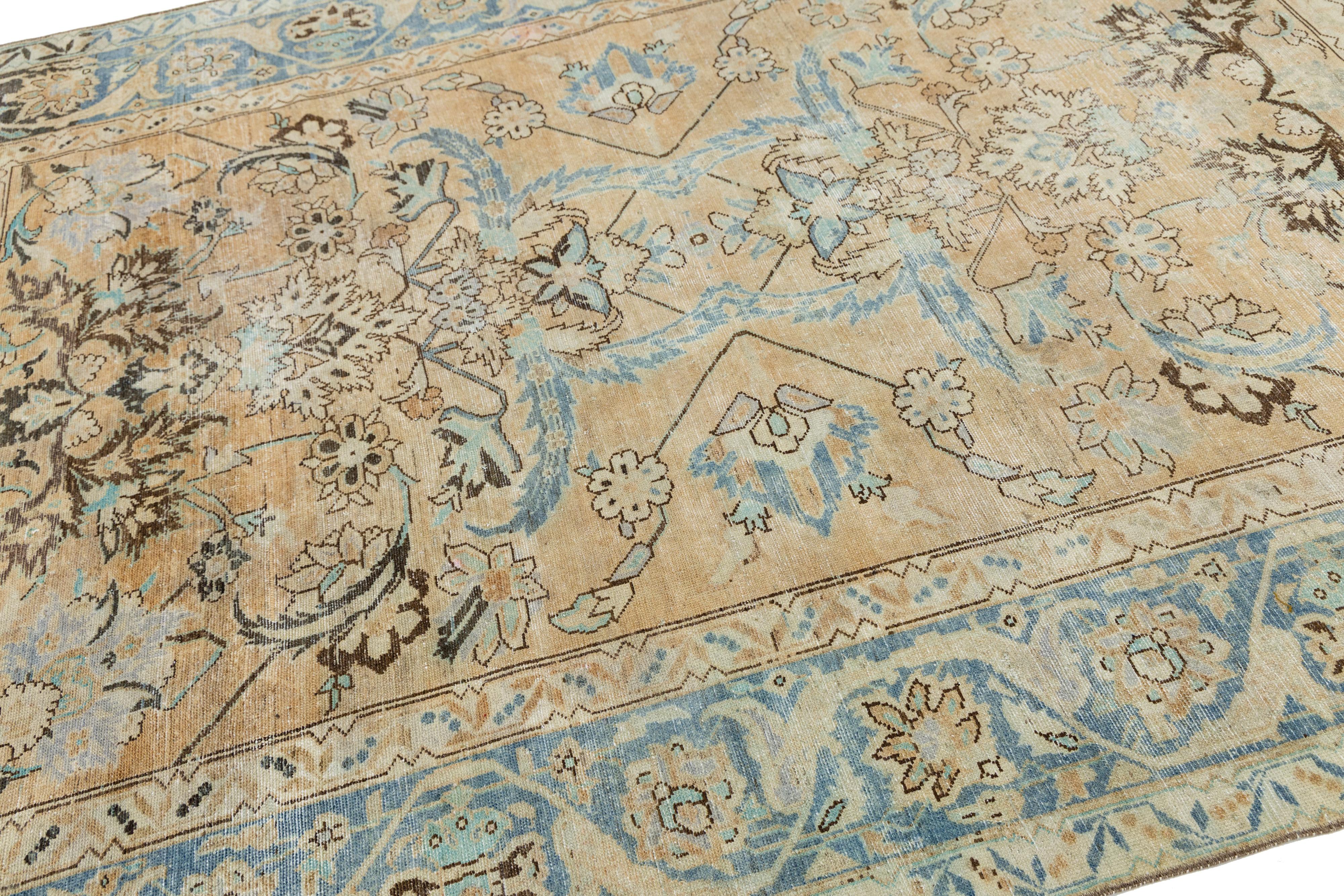 Tapis persan ancien des années 1920, Malayer, à motifs floraux, en laine, de couleur havane Bon état - En vente à Norwalk, CT