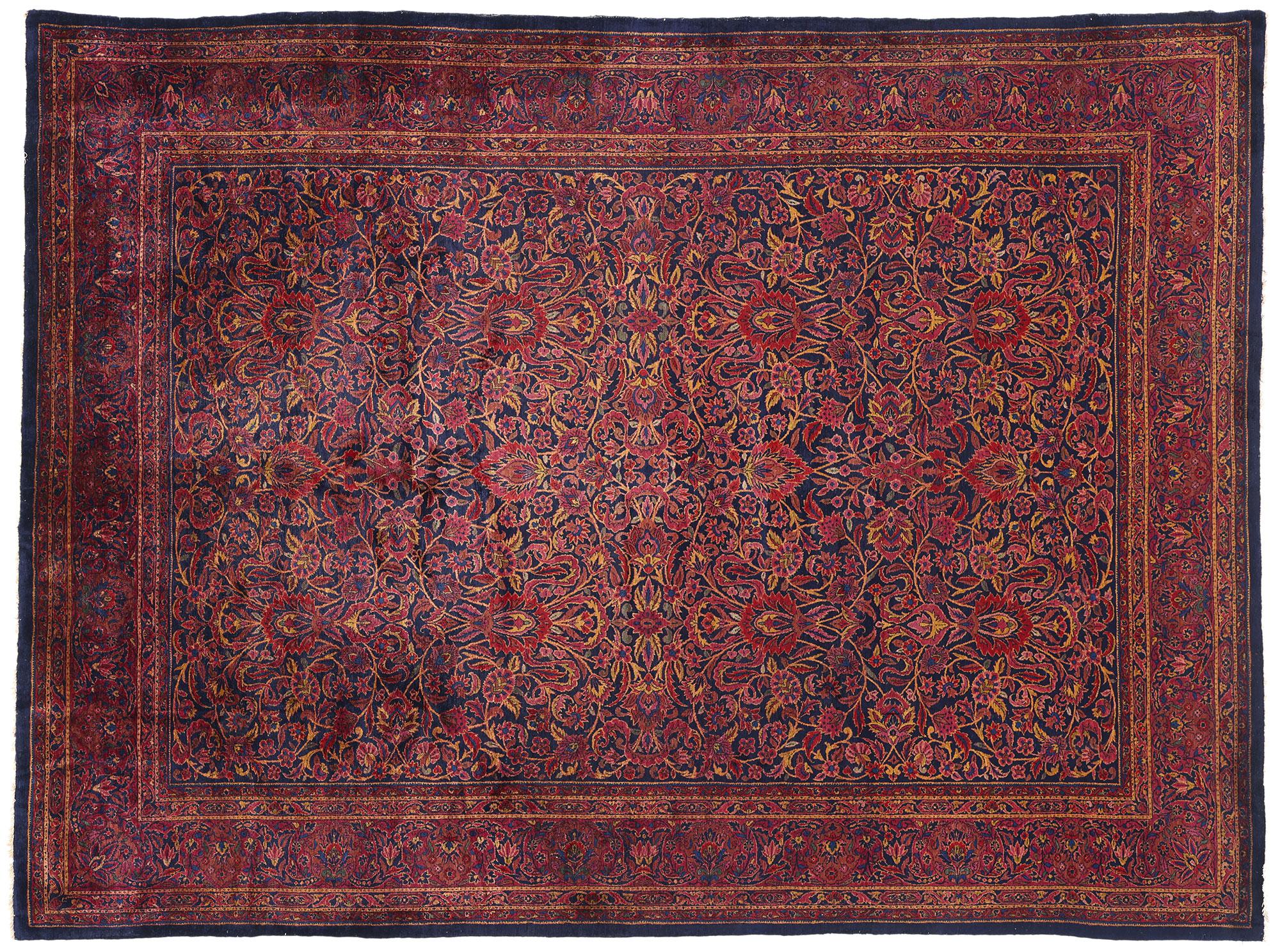 1920's Antique Persian Sarouk Carpet with Timeless Traditional Style For Sale 3