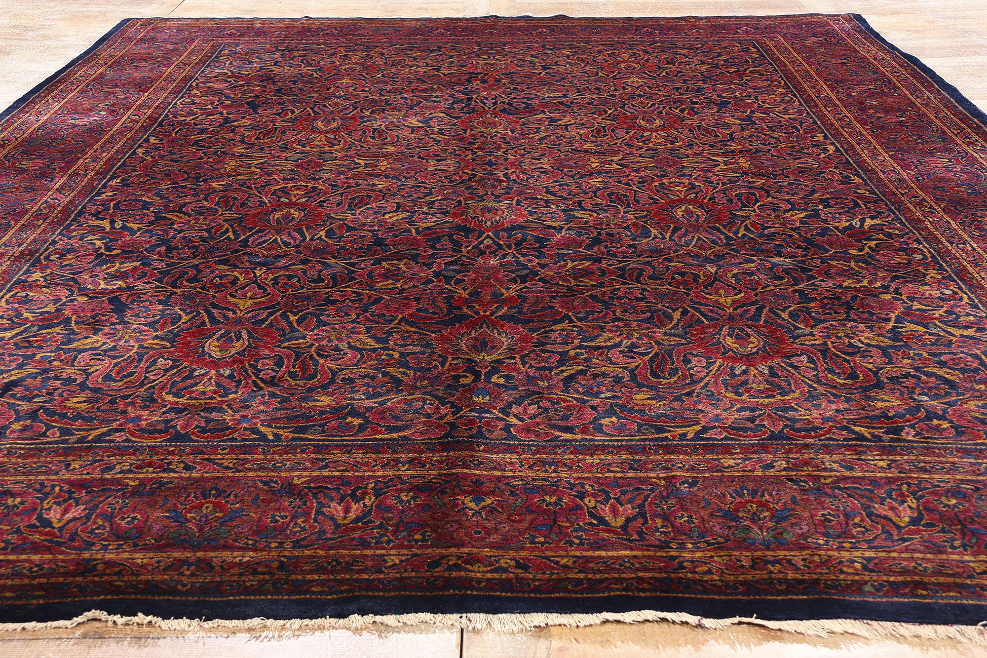 1920's Antique Persian Sarouk Carpet with Timeless Traditional Style For Sale 1