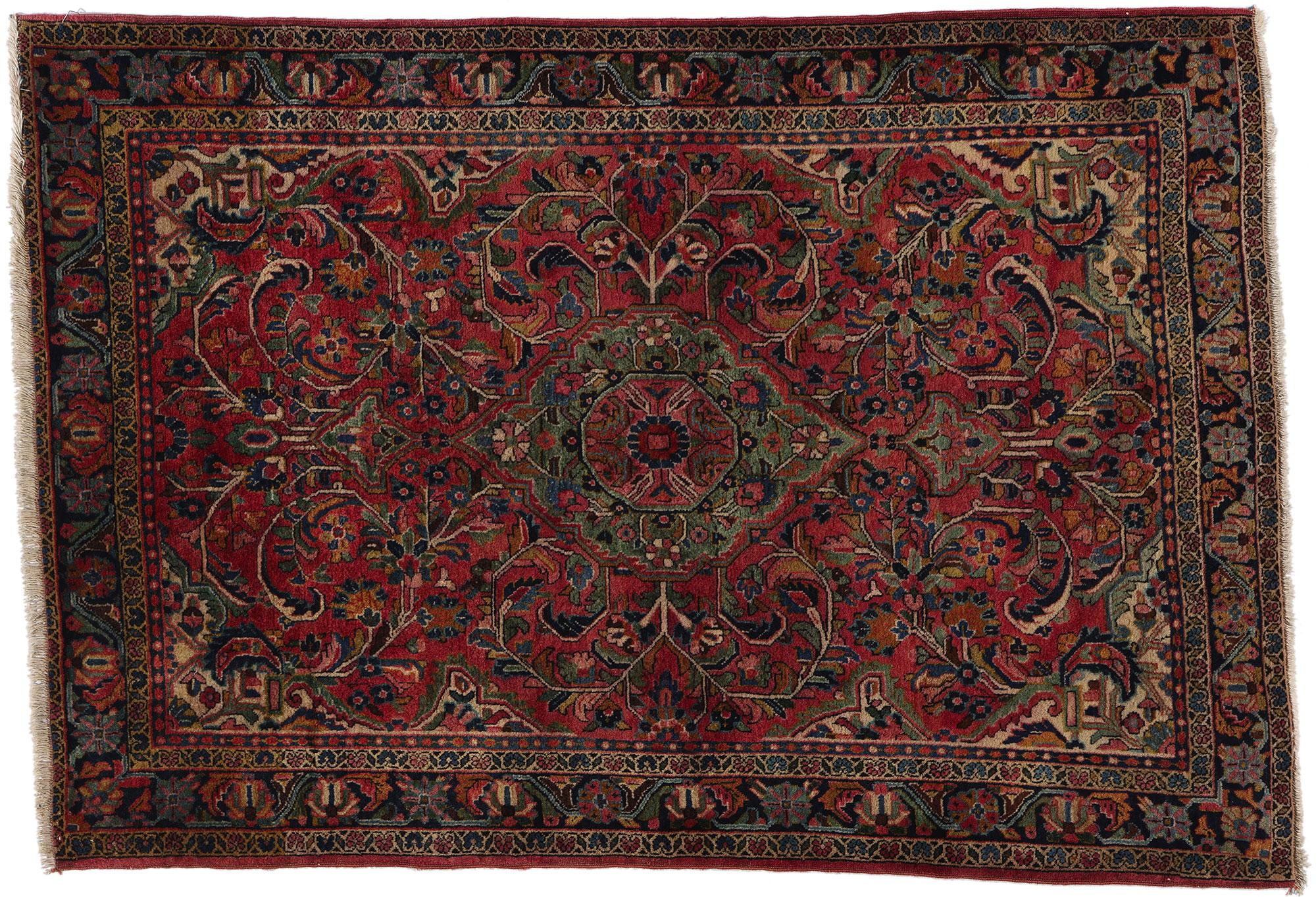 1920s Antique Red Persian Farahan Sarouk Wool Rug with Timeless Elegance For Sale 4