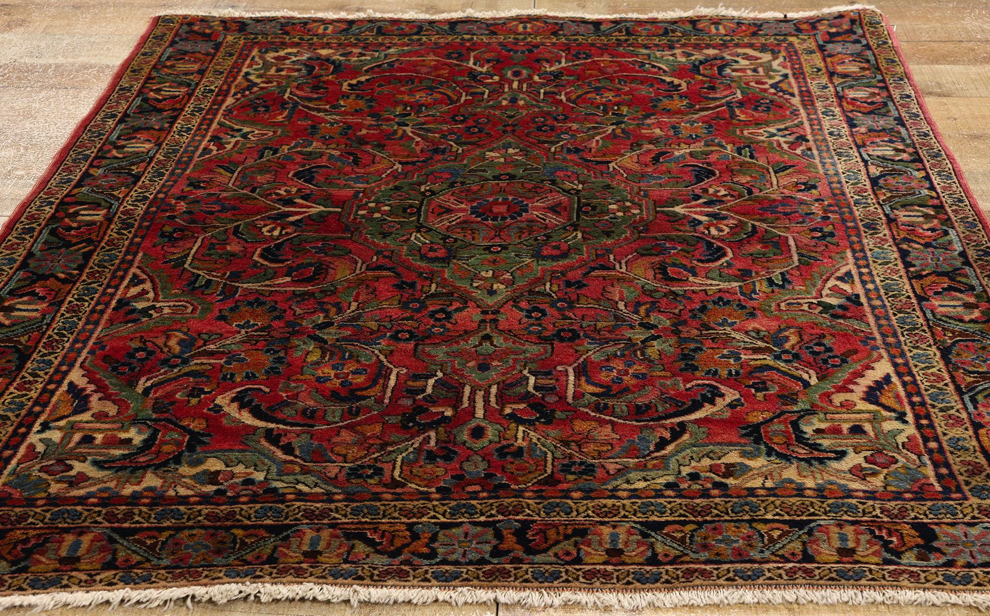 Hand-Knotted 1920s Antique Red Persian Farahan Sarouk Wool Rug with Timeless Elegance For Sale