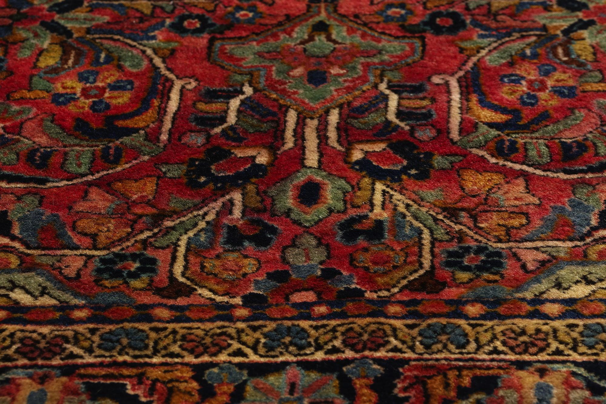 20th Century 1920s Antique Red Persian Farahan Sarouk Wool Rug with Timeless Elegance For Sale