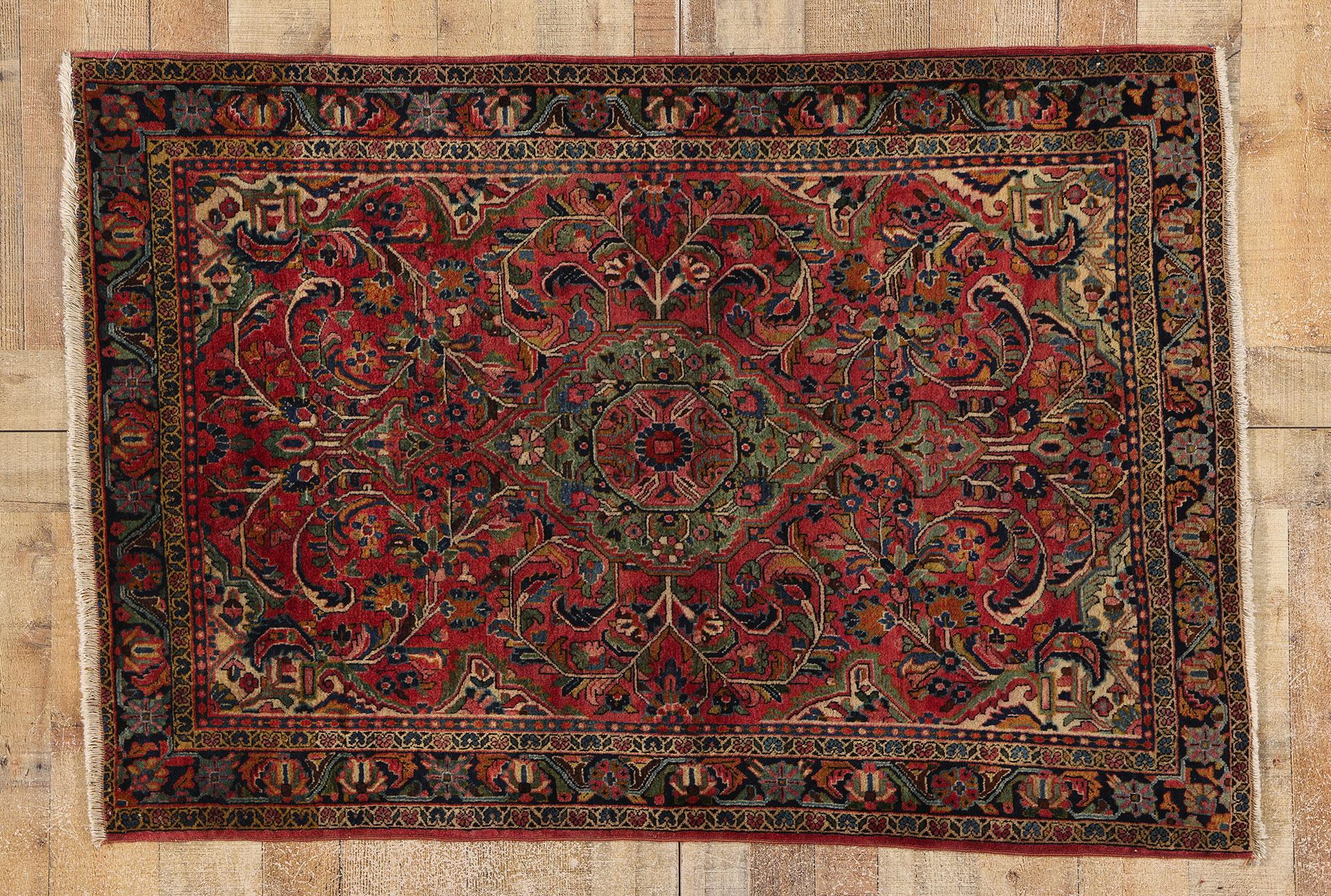 1920s Antique Red Persian Farahan Sarouk Wool Rug with Timeless Elegance 3