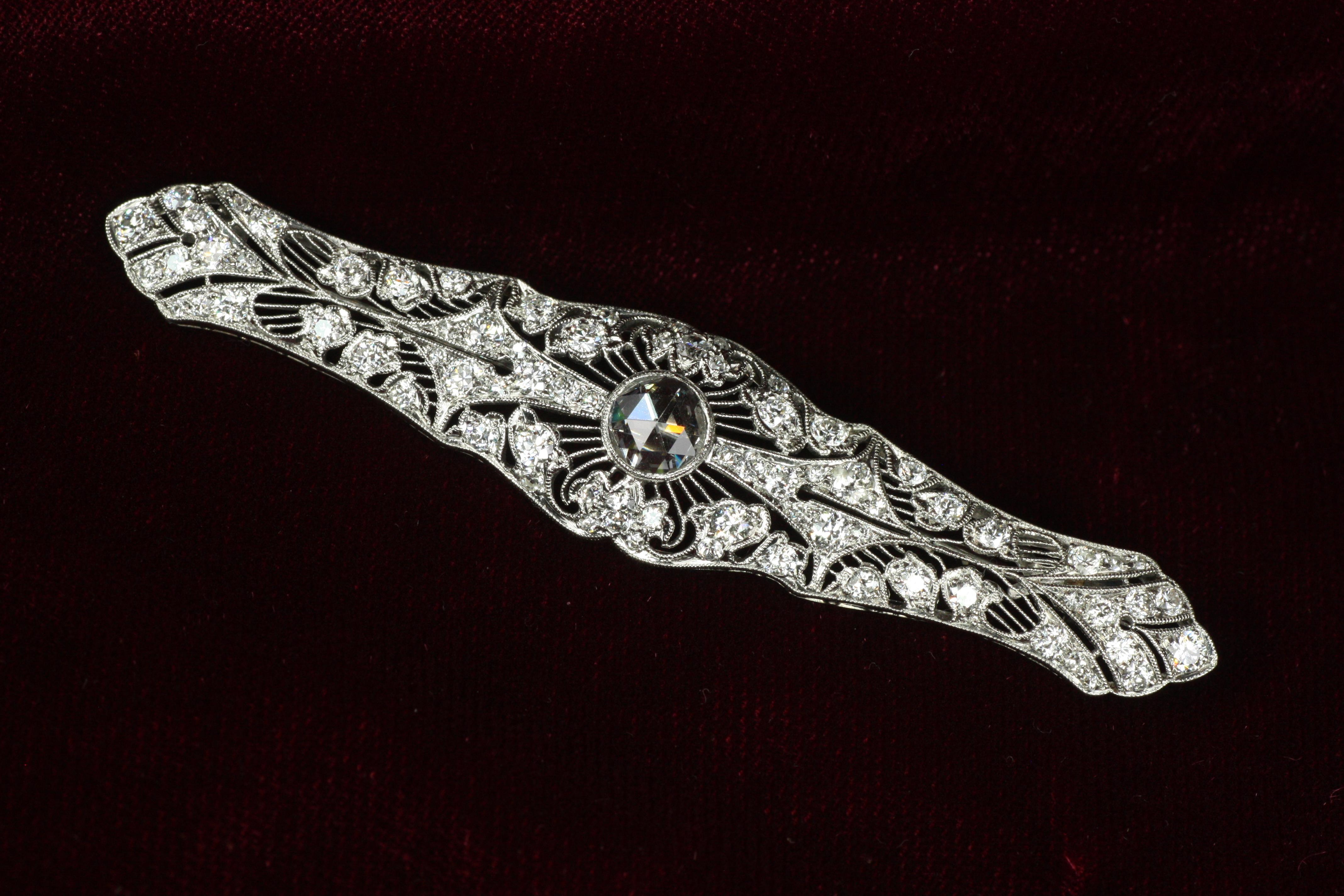 Broche de platino con diamantes talla rosa de los años 20 Corte rosa en venta