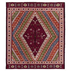 Tapis Kilim tribal ancien des années 1920 rare avec motif géométrique vibrant de Rug & Kilim