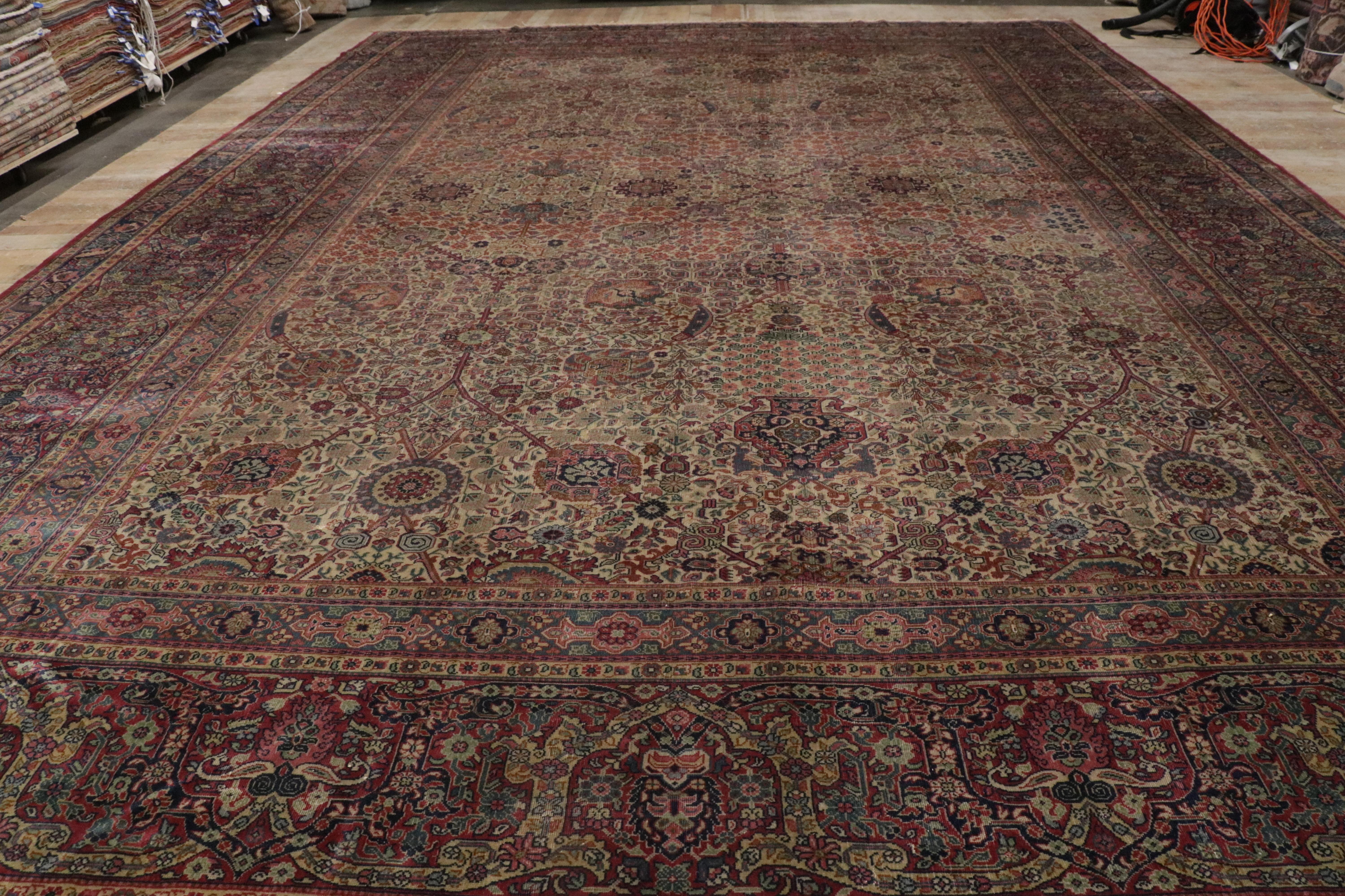Alfombra Sivas Turca Antigua de 1920 con Estilo Tradicional en venta 6