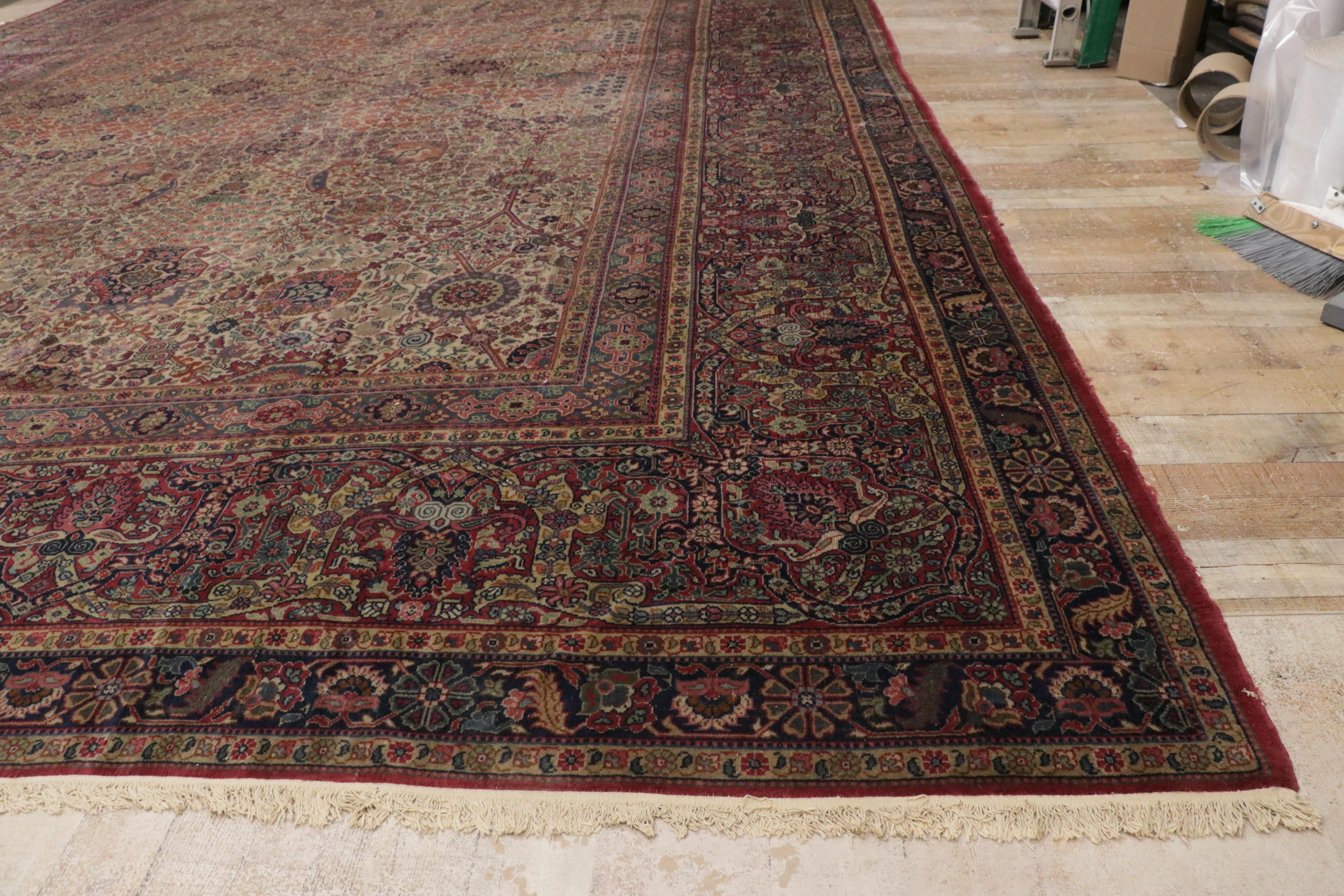 Alfombra Sivas Turca Antigua de 1920 con Estilo Tradicional en venta 11