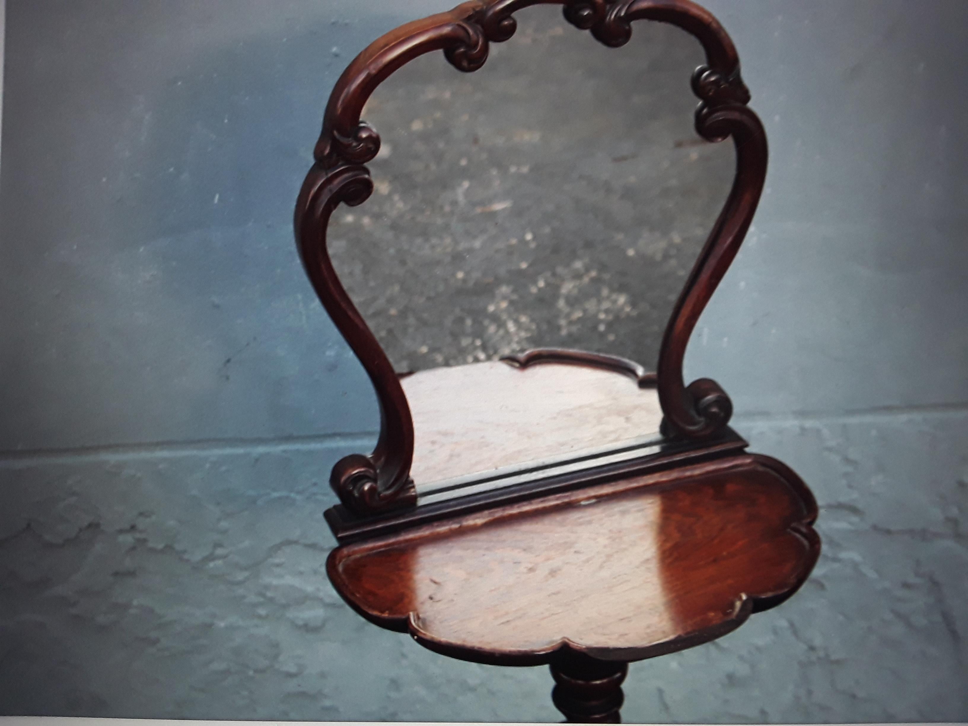 1920's Antique Turned Wood Chippendale style Floor Standing Vanity Mirror For Sale 3