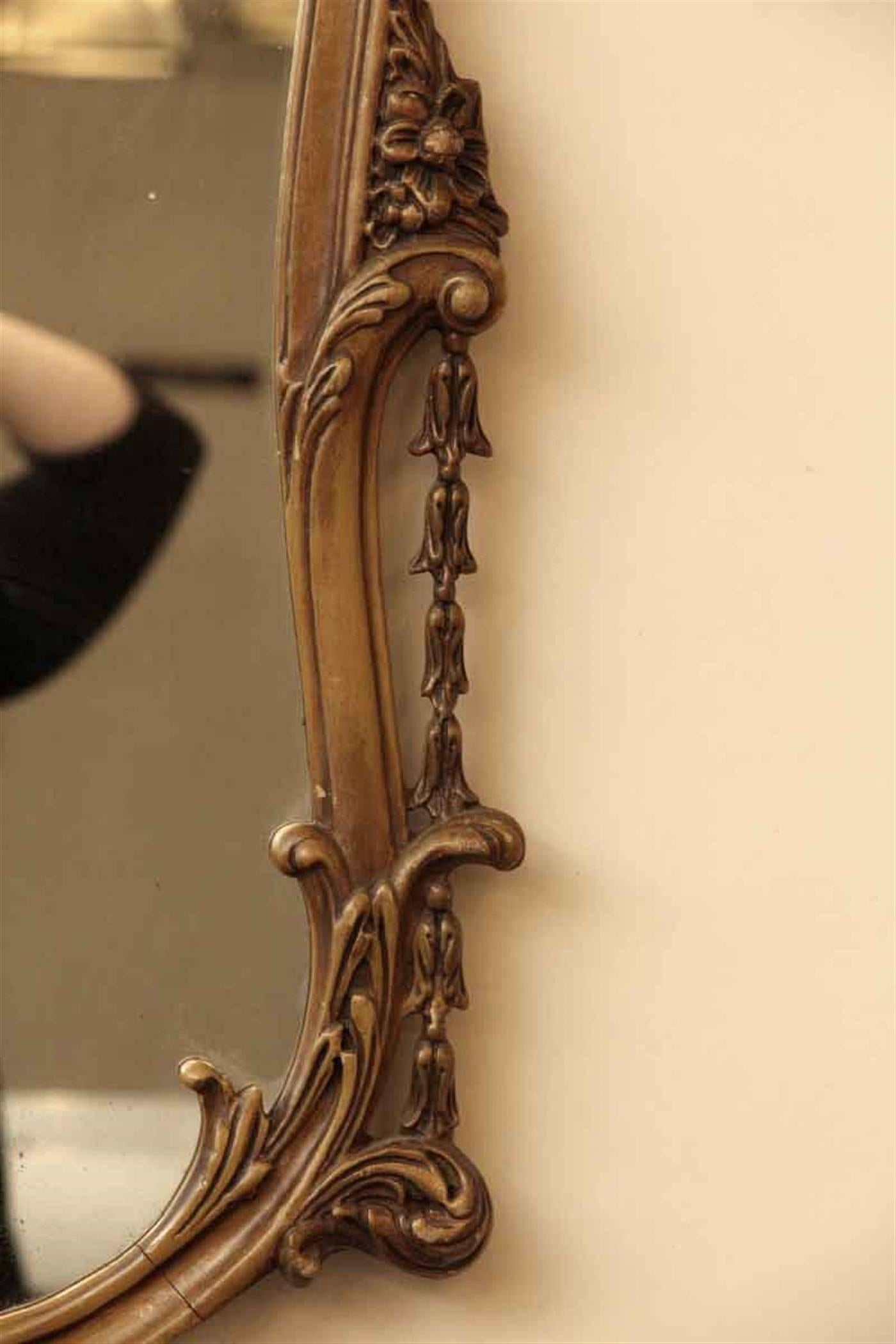 1920s Antique Wall Mount Wood Mirror with Floral Details and Distressed Glass In Excellent Condition In New York, NY
