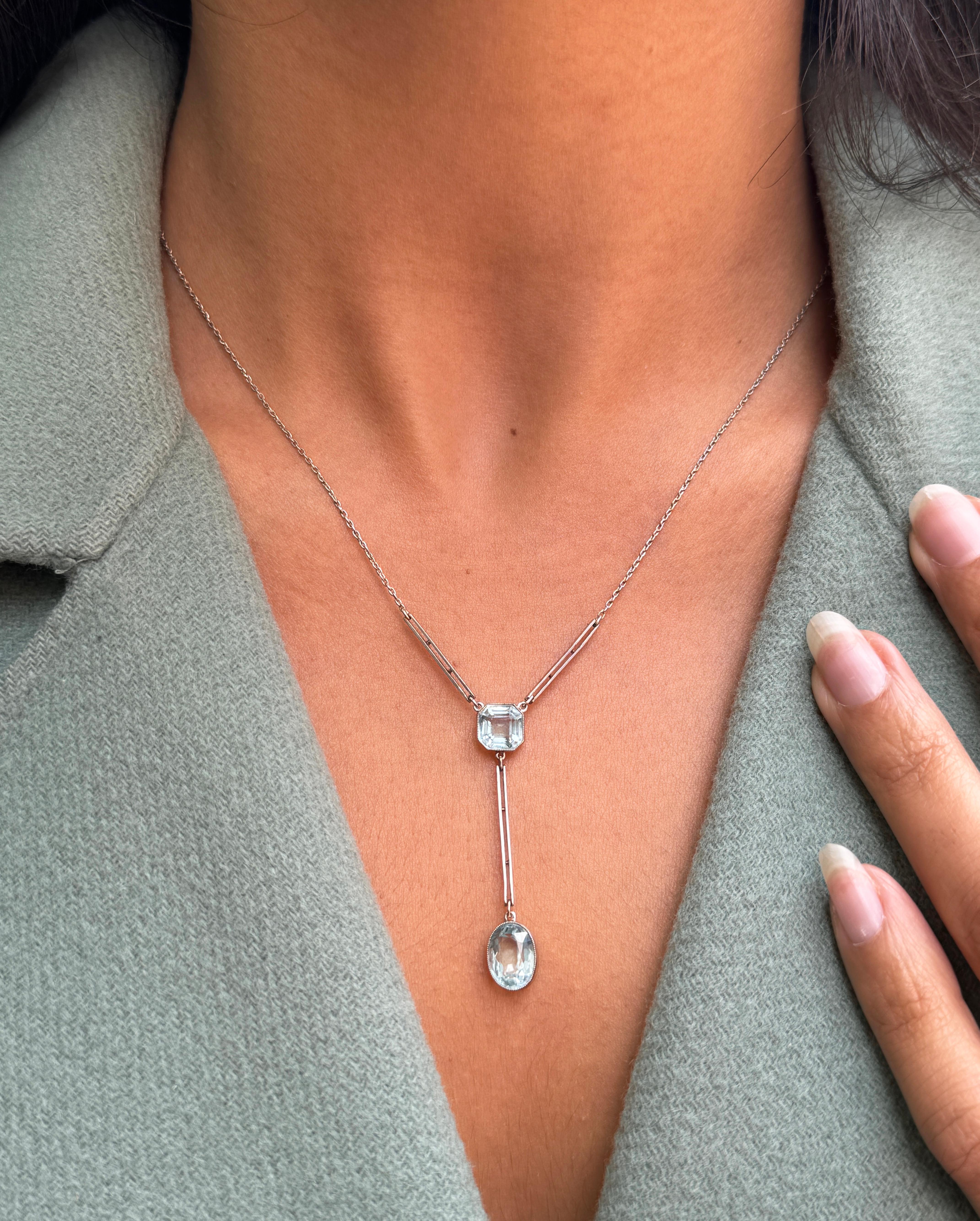 Collana a goccia in acquamarina e palladio degli anni '20 in vendita 2
