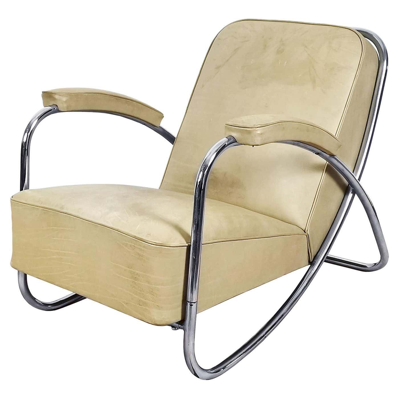 1920s Armchair From Bauhaus Movement Tubular Structure And Leather 1920s-armchair-from-bauhaus-movement-tubular-structure-and-leather