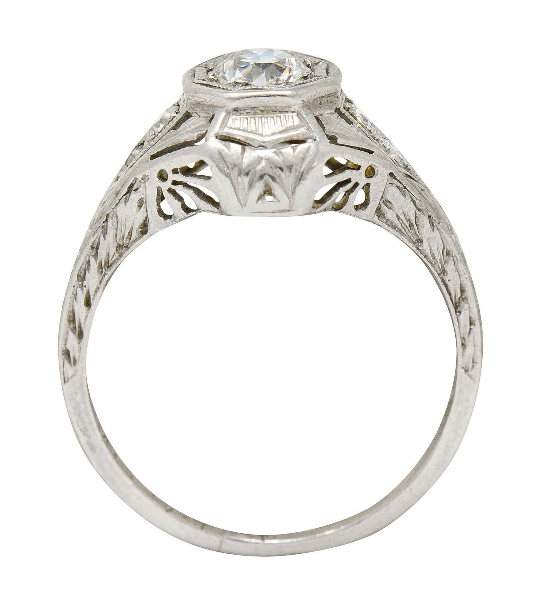 1920's Art Deco 0.40 Carats Diamond Platinum Octagonal Starburst Engagement Ring For Sale 1
