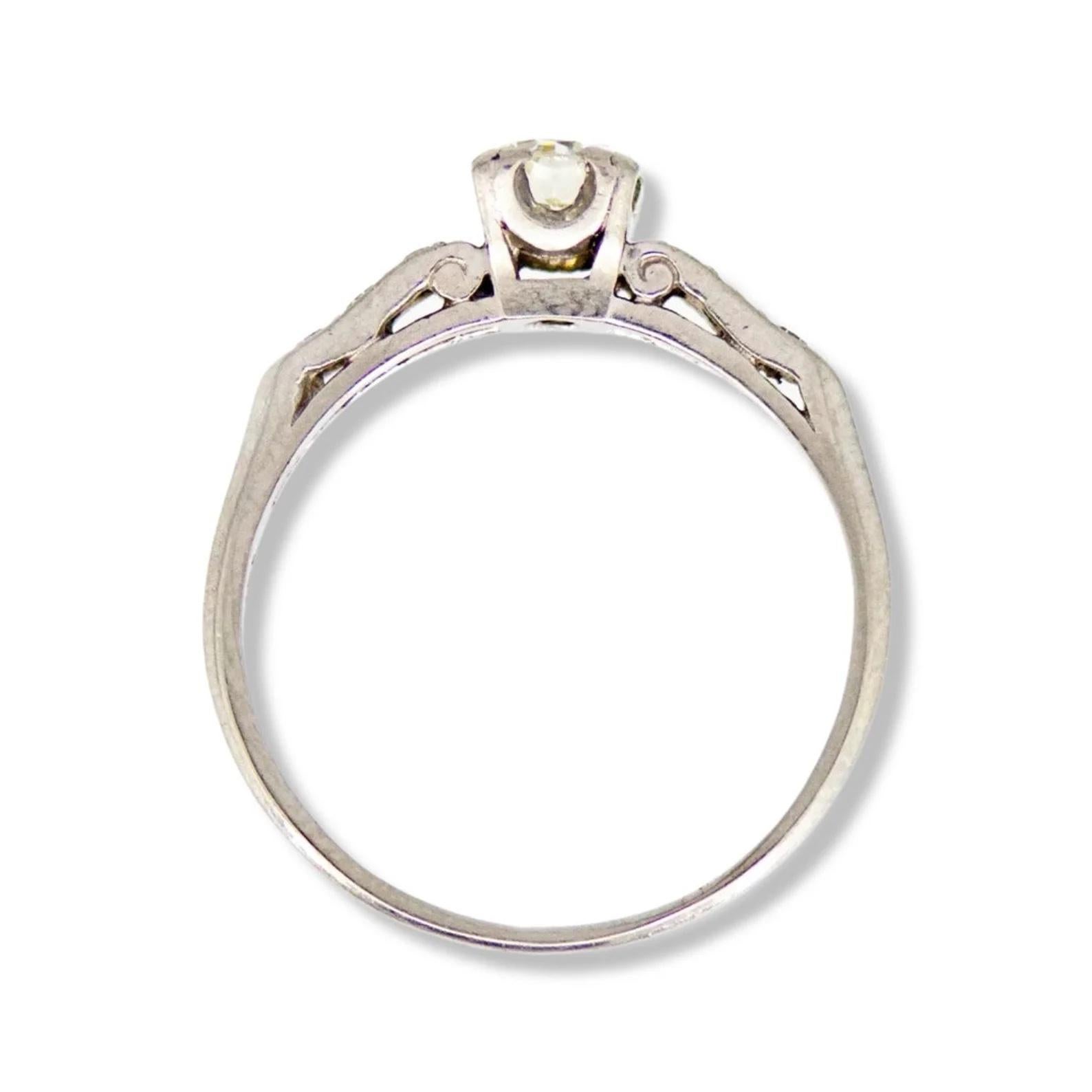 Women's 1920's Art Deco 0.53ct Diamond Engagement Ring in Platinum For Sale