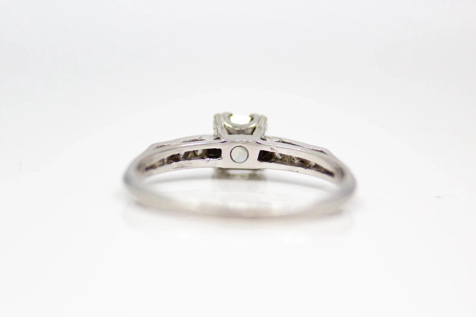 1920's Art Deco 0.53ct Diamond Engagement Ring in Platinum For Sale 1