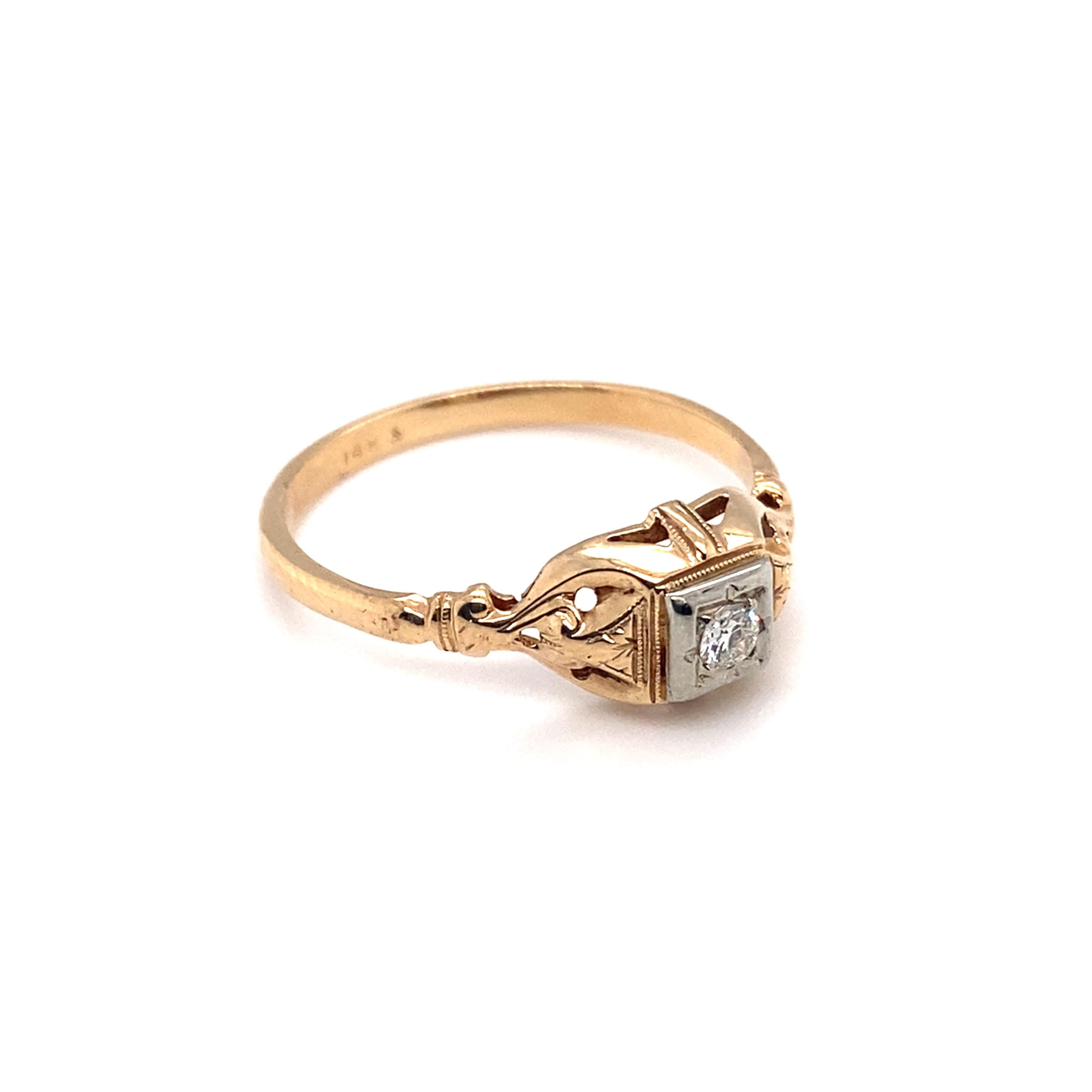 1920s Art Deco .10 Carat Diamond Ring in 14 Karat Two Tone Gold In Excellent Condition For Sale In Atlanta, GA
