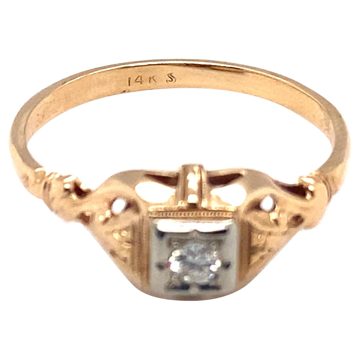 Bague Art déco des années 1920 en or bicolore 14 carats avec diamants de 0,10 carat