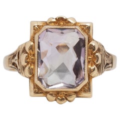 1920's Art Deco 10K Yellow Gold Vintage Rectangle Cut Amethyst Fashion Ring