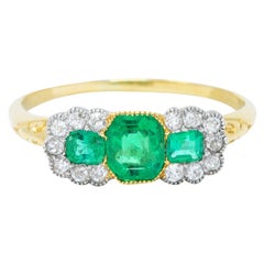 1920
s Art Deco 1.20 Carats Emerald Diamond Platinum-Topped 18 Karat Gold Ring