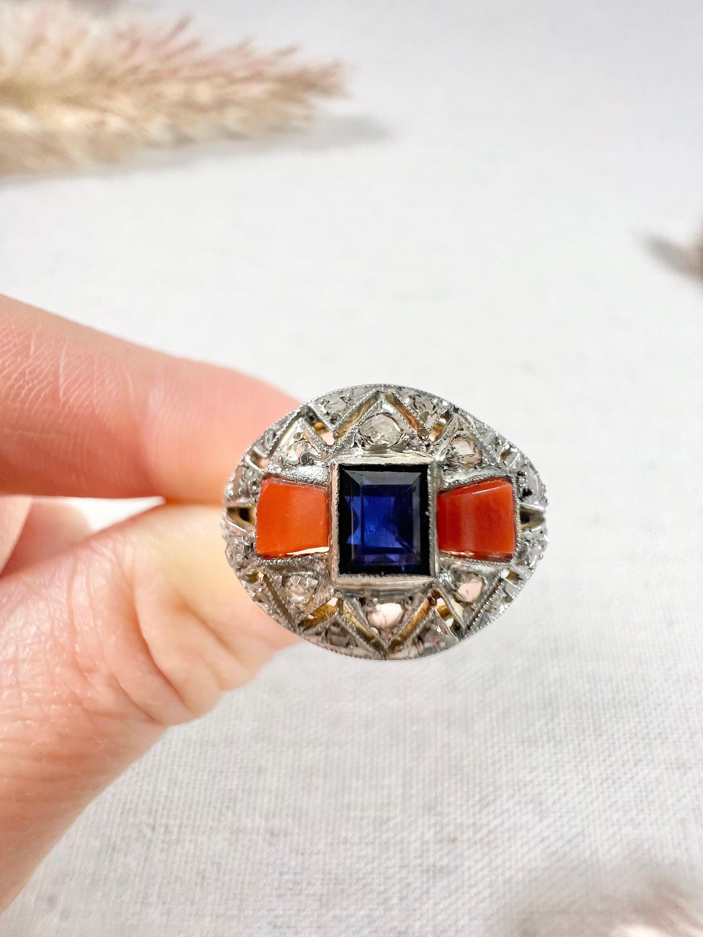 1920's Art Deco 18ct Gold & Platinum French Sapphire, Coral & Diamond Dome Ring For Sale 2