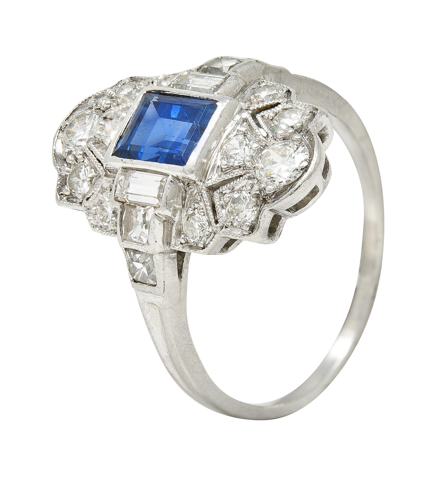 Women's or Men's 1920's Art Deco 1.95 Carats Sapphire Diamond Platinum Dinner Ring