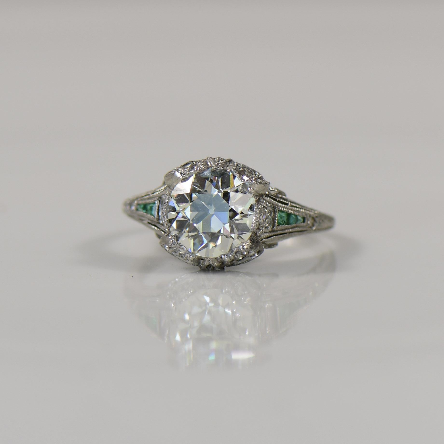 1920'S Art Deco 2.03ct Diamond and Emerald Platinum Engagement Ring- GIA Cert In Good Condition In Addison, TX