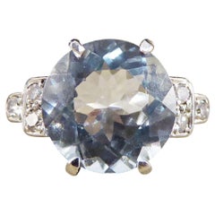 Antique 1920's Art Deco 2.75ct Aquamarine Ring with Diamond Set Shoulders in Platinum