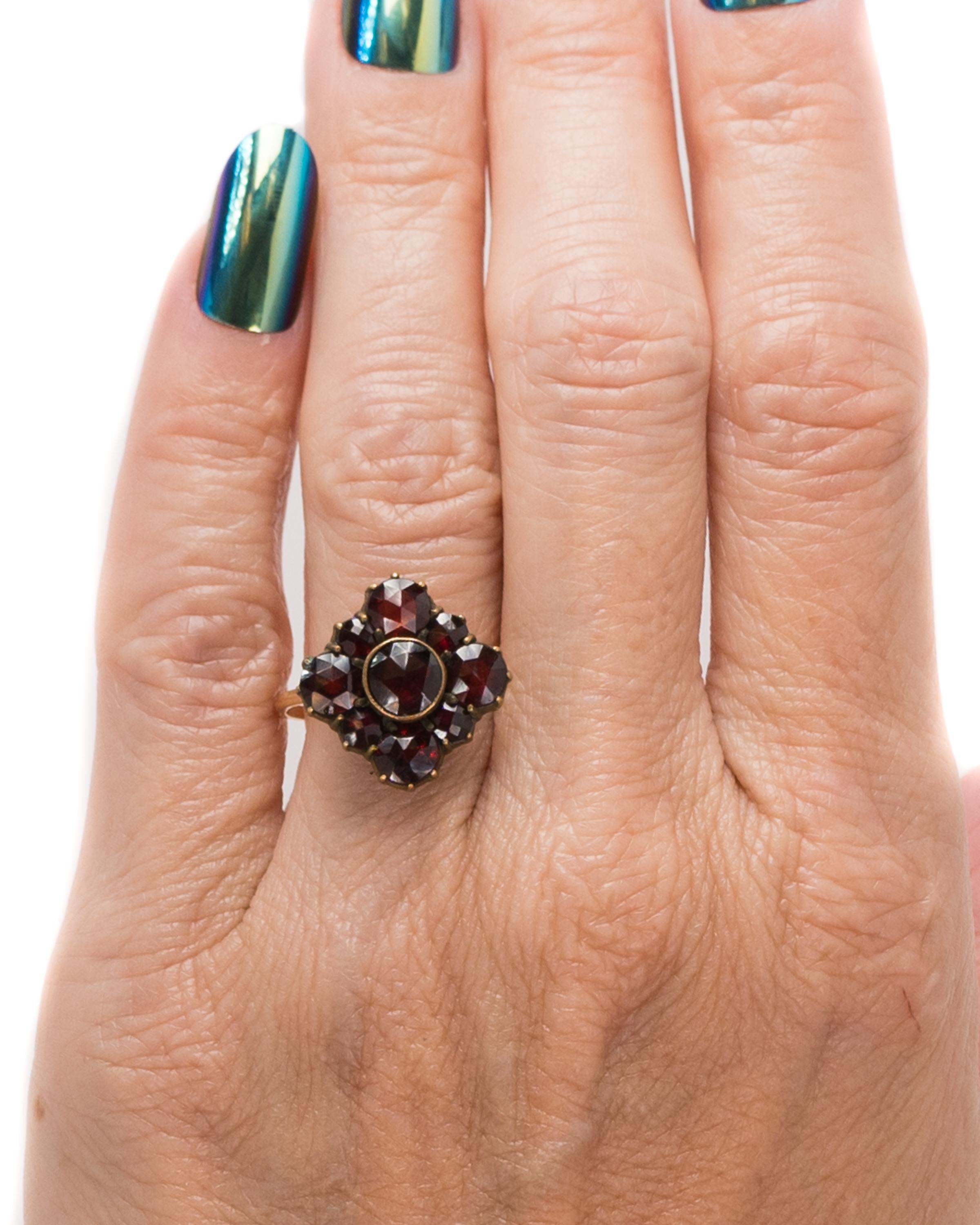 1920s Art Deco 3 Carat Bohemian Garnet Ring 1