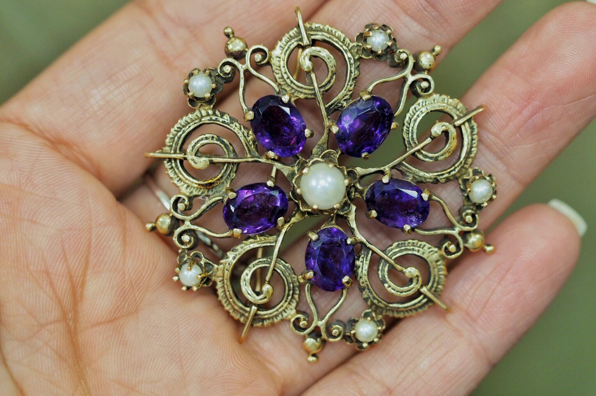 1920s Art Deco Amethyst and Pearl Brooch Pendant In Good Condition In Addison, TX