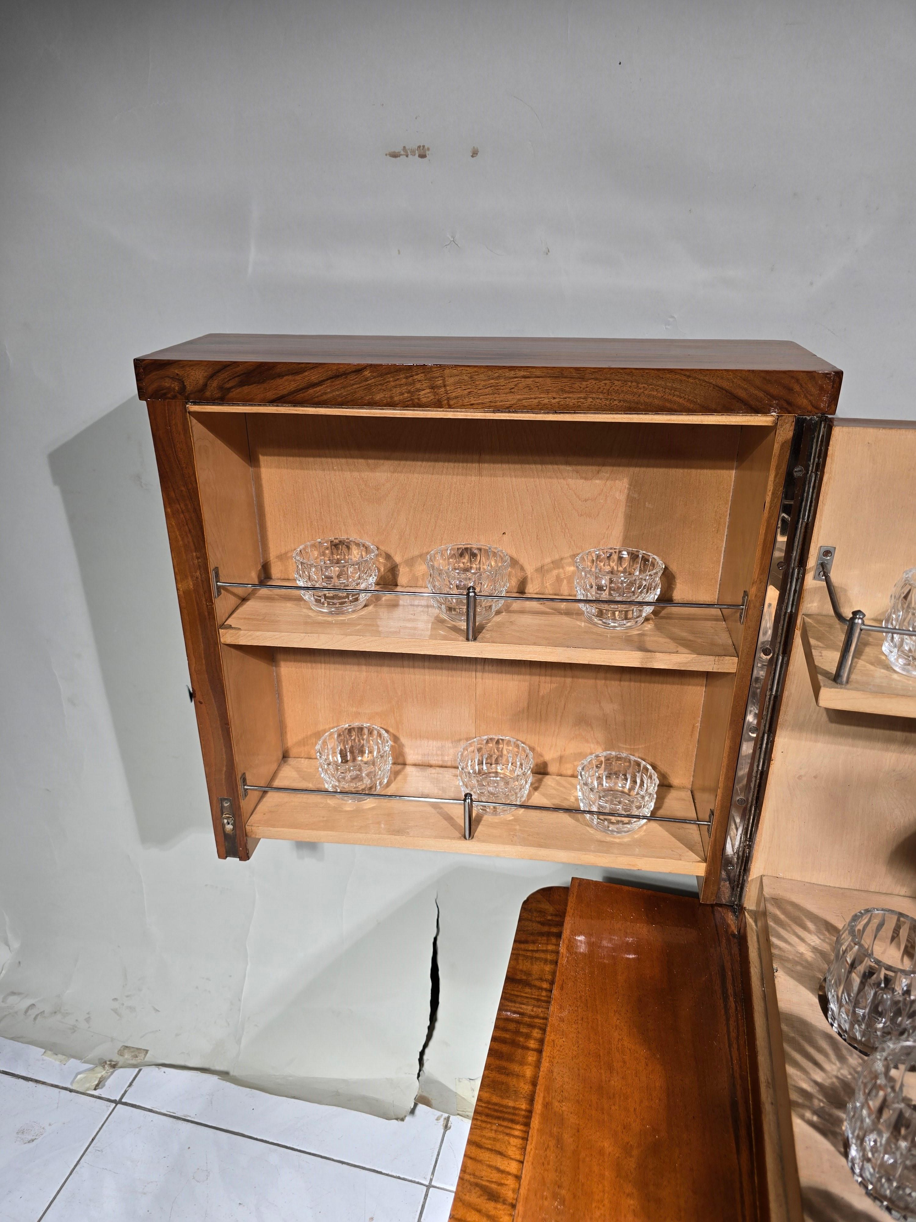 1920s Art Deco Bar Cabinet In Good Condition For Sale In Madrid, ES