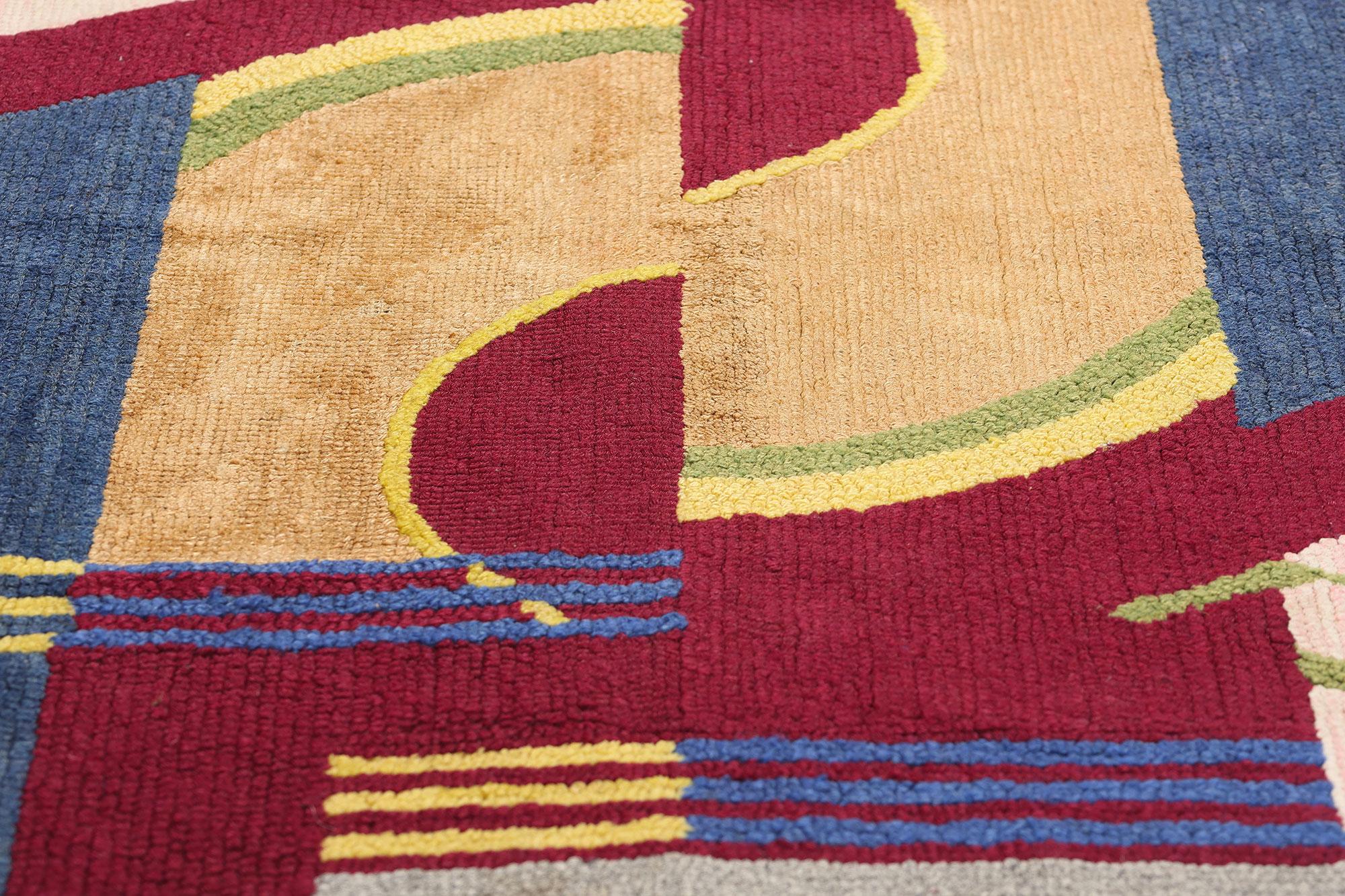 Alfombra de gancho americana Art Decó Bauhaus de 1920 en Desgastado estado para la venta en Dallas, TX