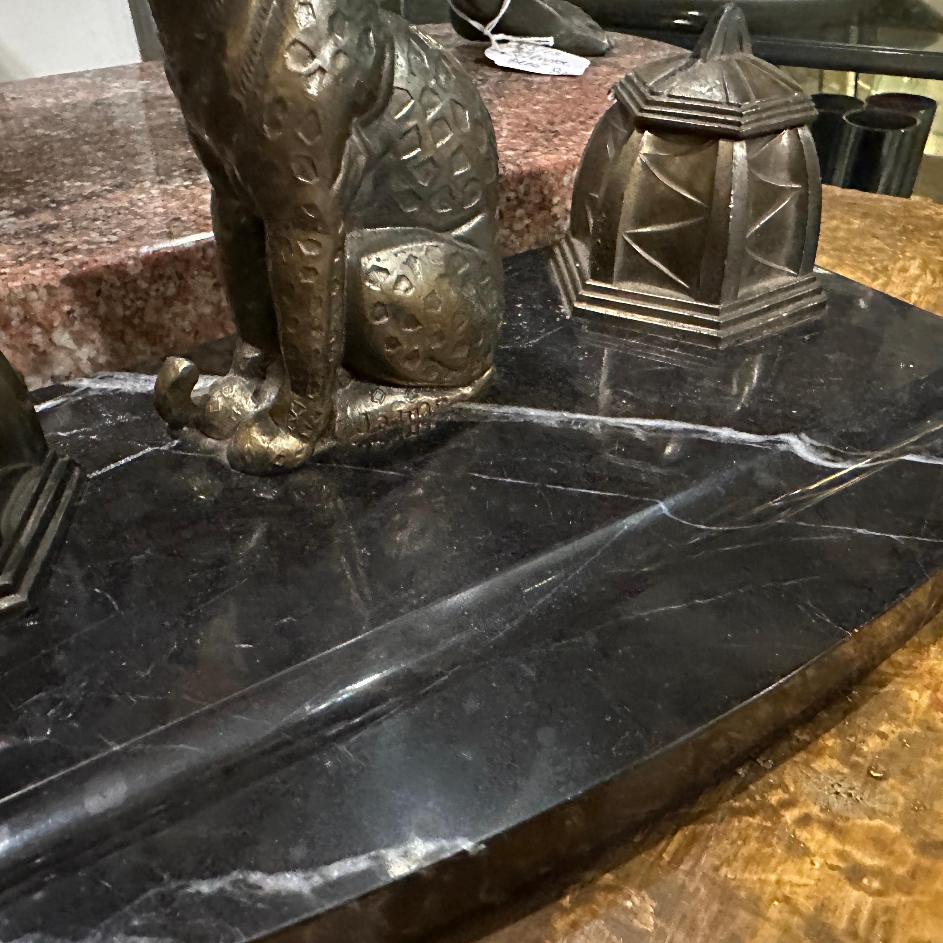 1920s Art Deco Black and White Marble and Metal French Inkwell For Sale 7