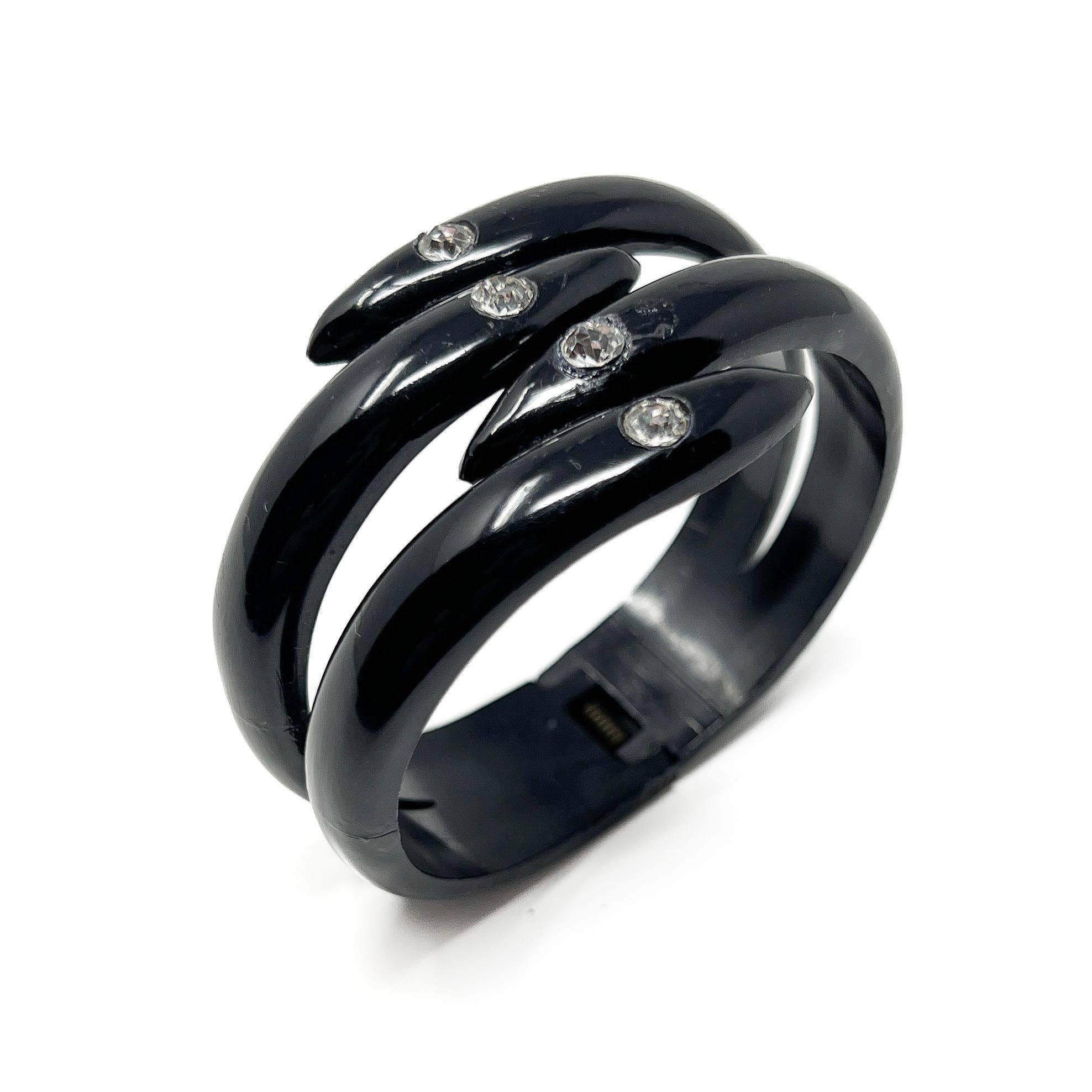 1920er Jahre Art Deco Schwarz Celluloid und Strass Schlangen Vintage Manschette im Angebot 2