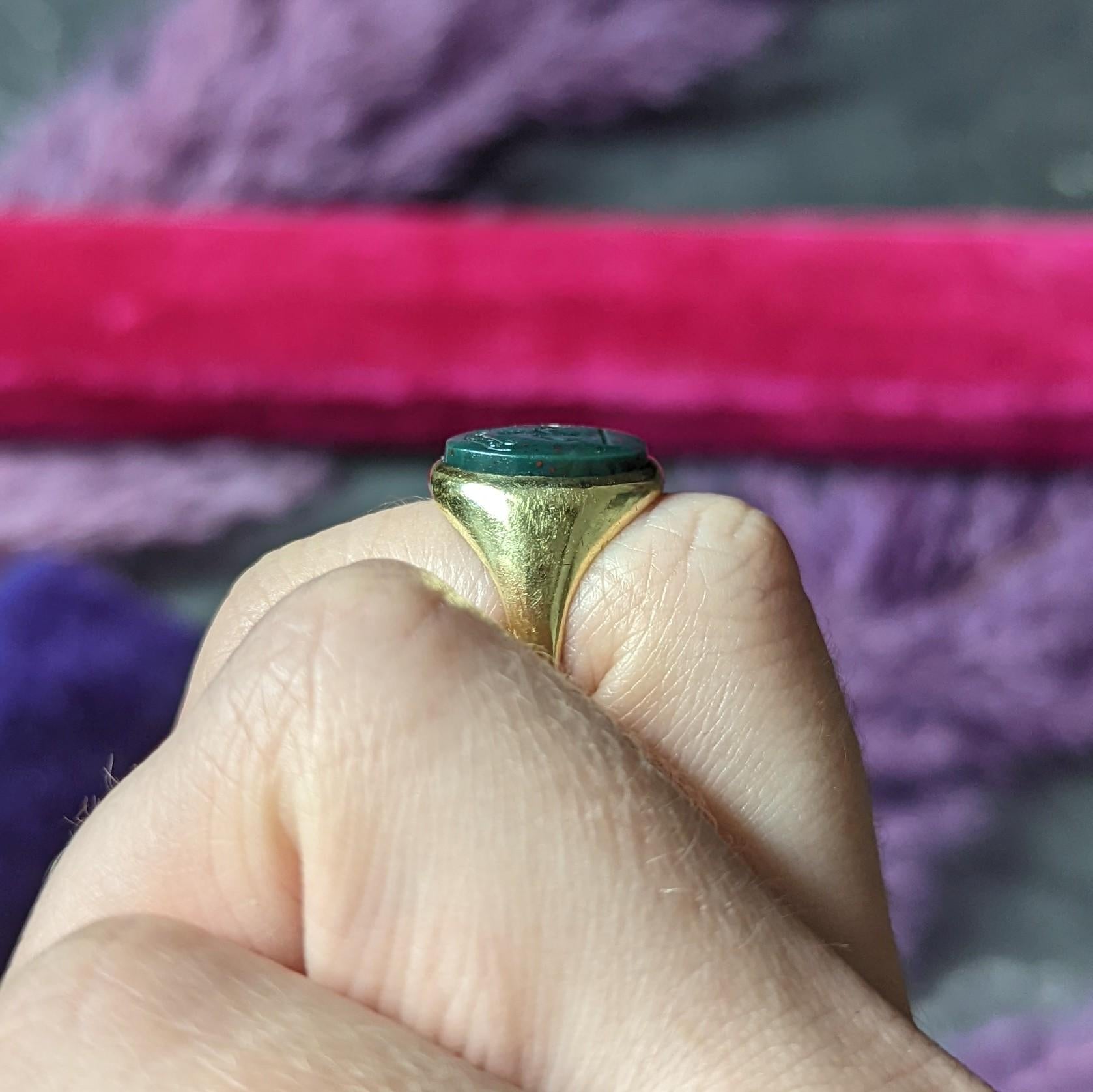 1920er Jahre Art Deco Blutstein Intaglio 14 Karat Gelbgold Hades Siegelring 5