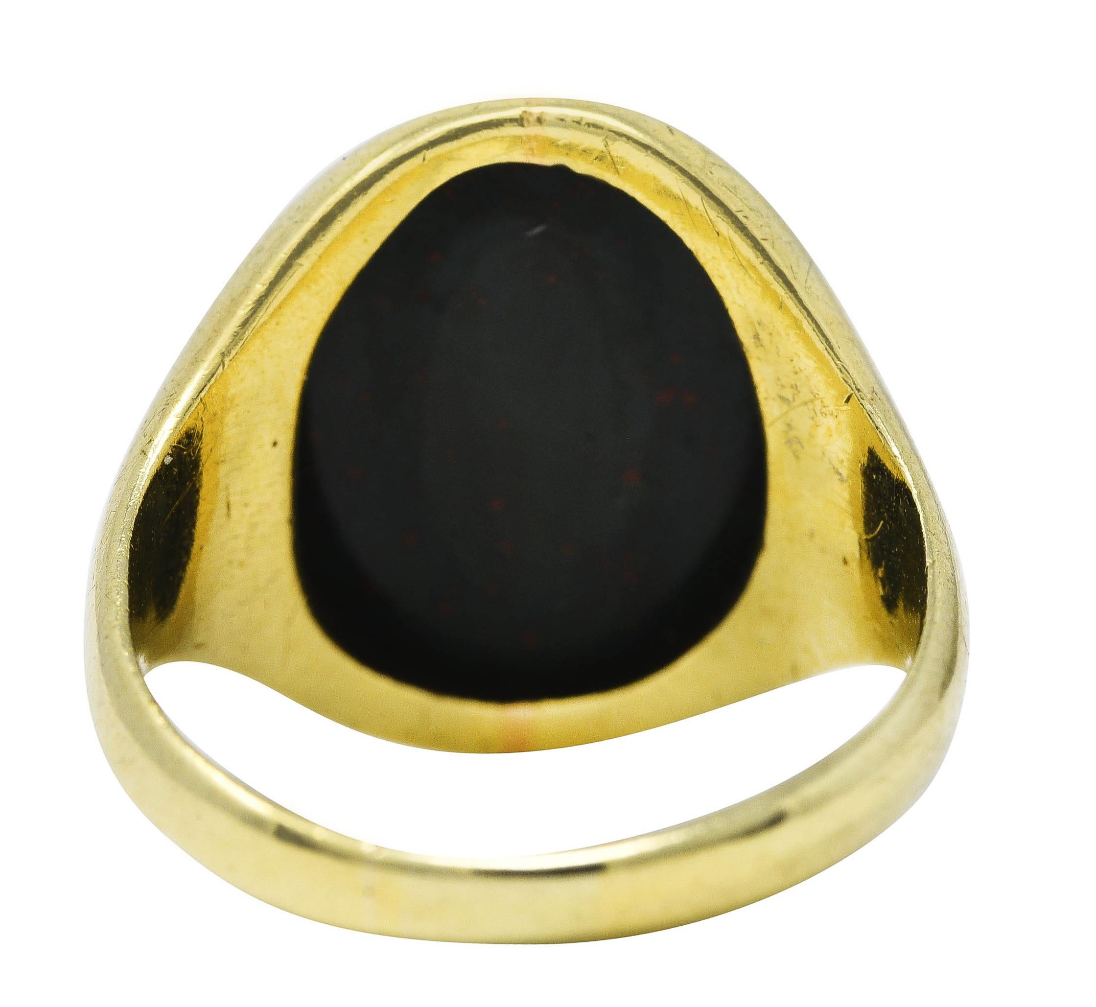 1920er Jahre Art Deco Blutstein Intaglio 14 Karat Gelbgold Hades Siegelring im Zustand „Hervorragend“ in Philadelphia, PA