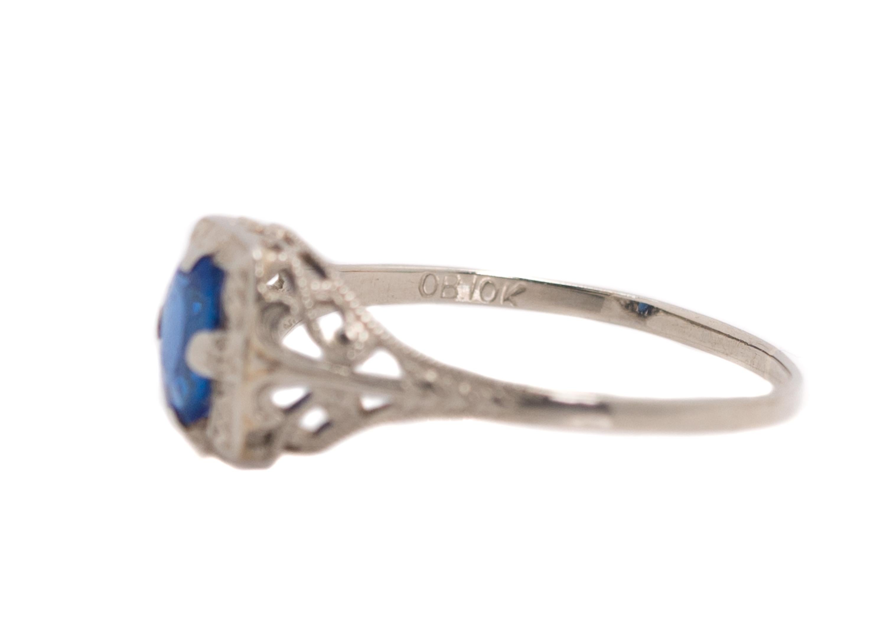 Women's 1920s Art Deco Blue Sapphire and 10 Karat White Gold Filigree Engagement Ring For Sale
