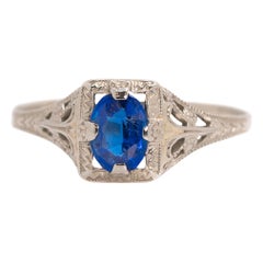 Antique 1920s Art Deco Blue Sapphire and 10 Karat White Gold Filigree Engagement Ring