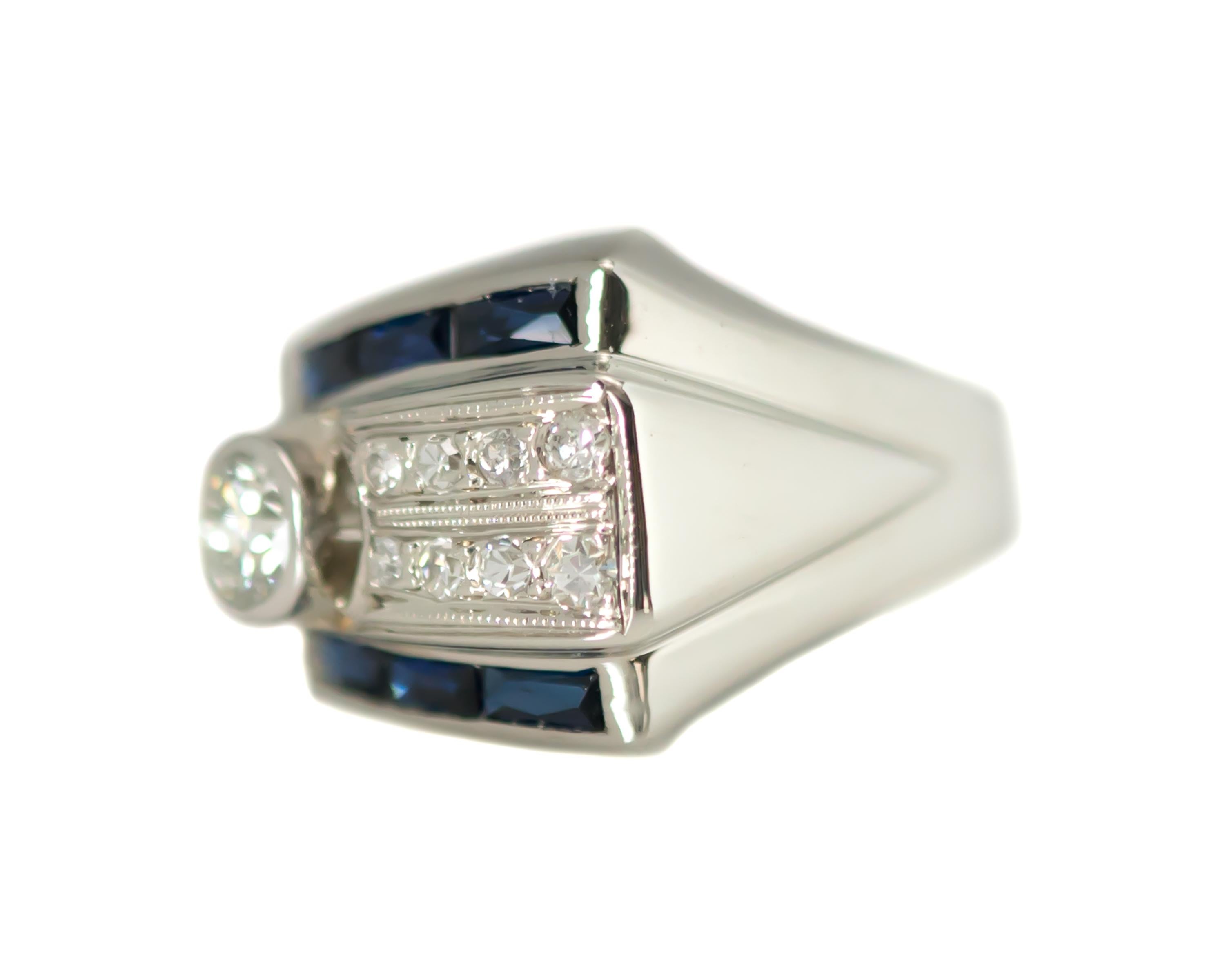 1920er Jahre Art Deco Ring aus 14 Karat Weißgold mit blauem Saphir, altem europäischem Diamant für Damen oder Herren im Angebot