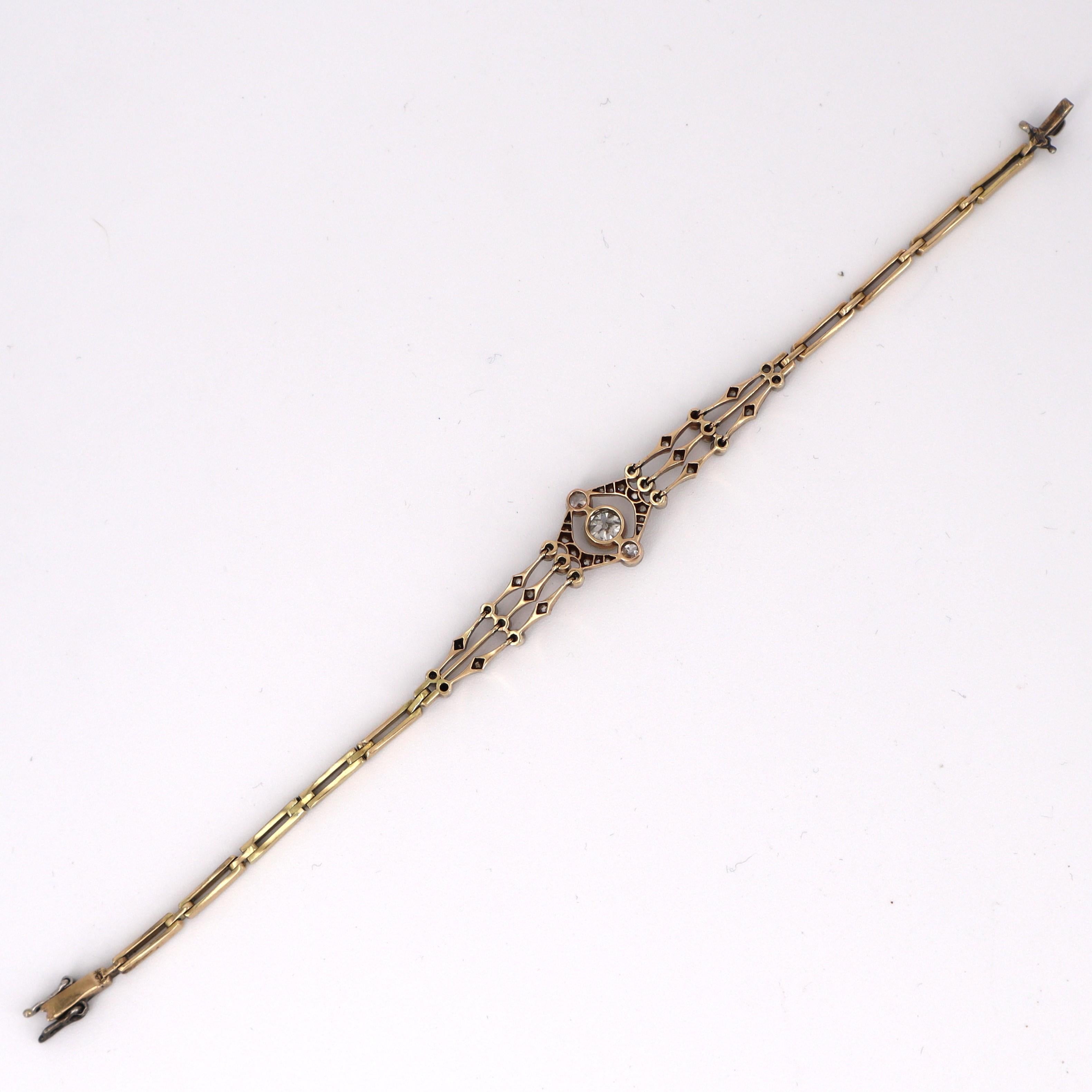 1920's Art Deco Bracelet in 18k Gold & platinum with Diamonds For Sale 4