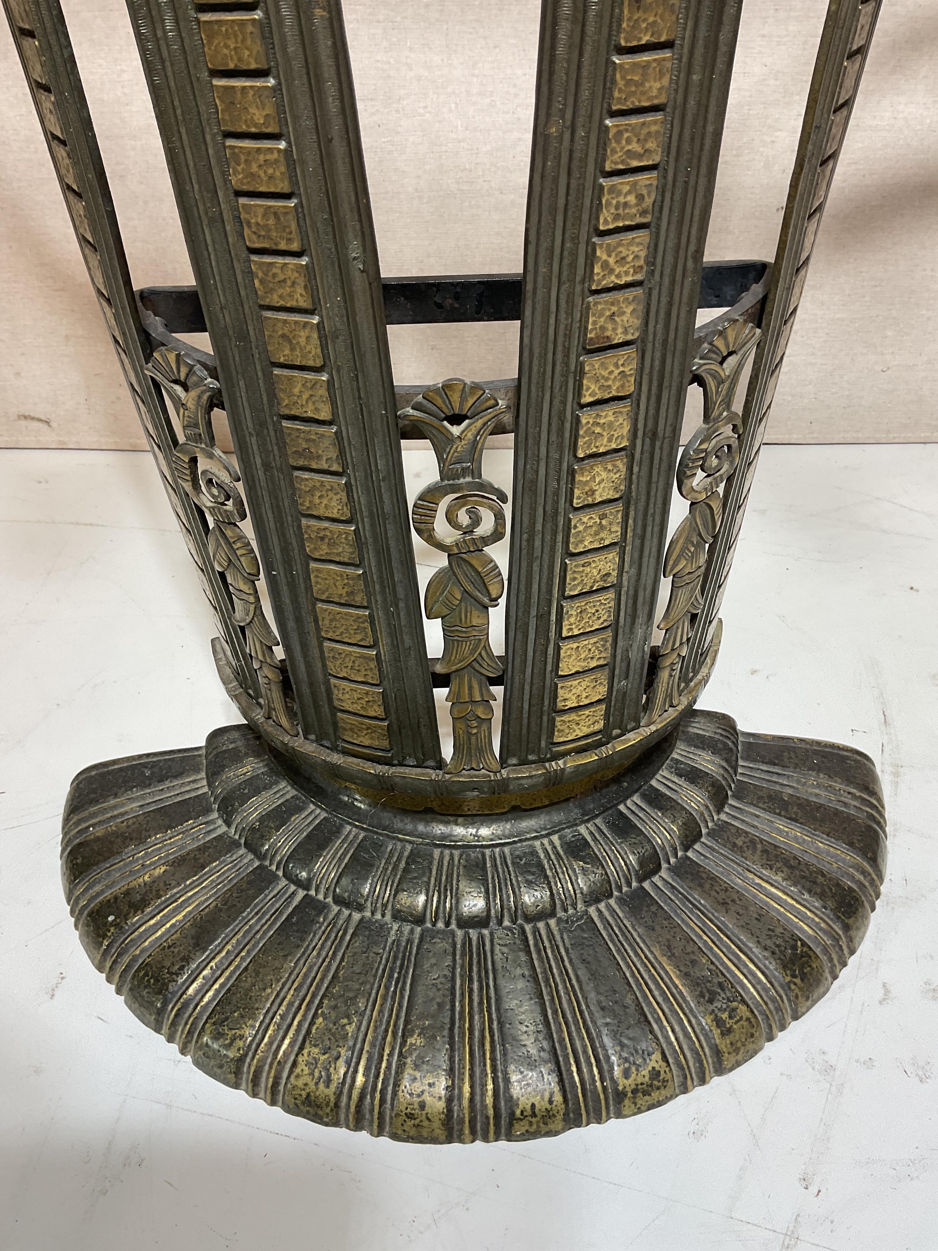 1920s Art Deco Bronze Console and Mirror Set by La Salle Iron Works For Sale 9