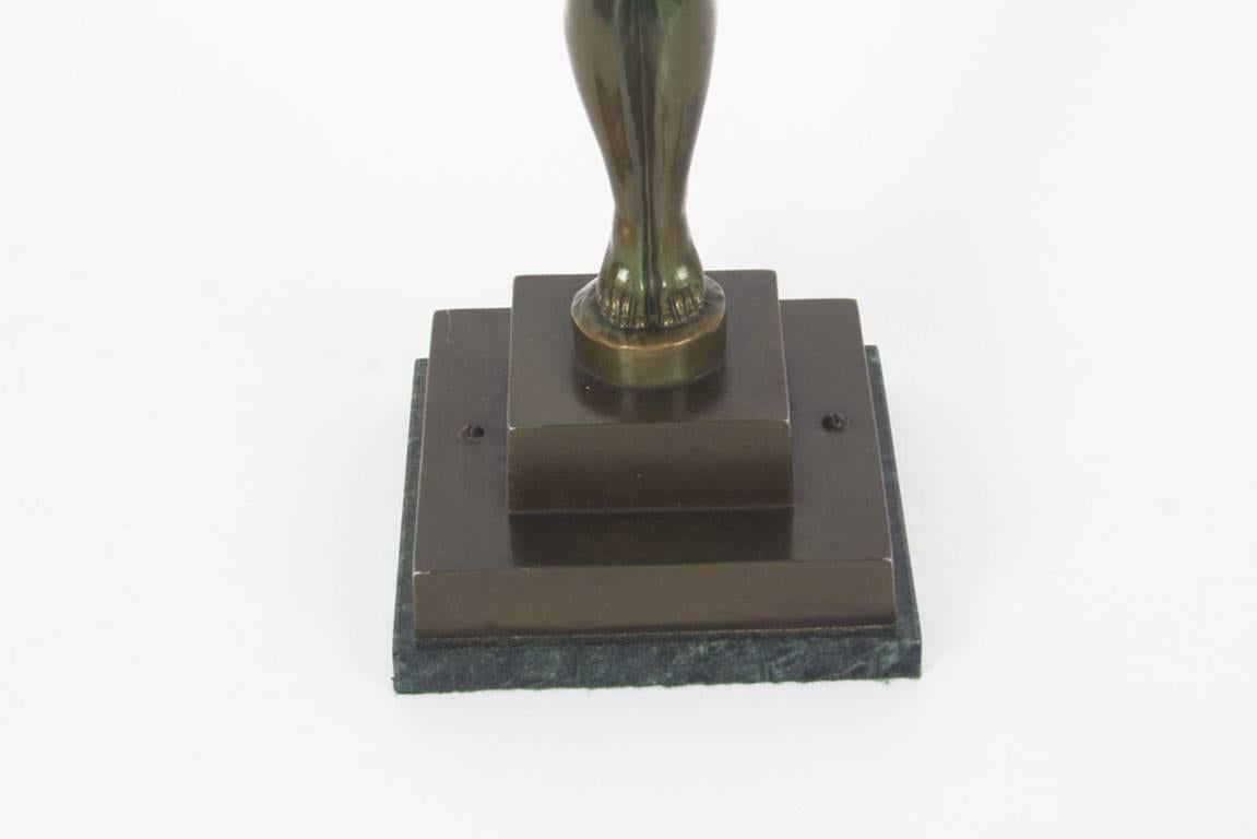 Lampe Art Déco 1920 en bronze pour dame dansante 3