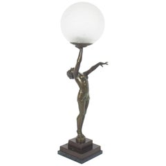 Lampe Art Déco 1920 en bronze pour dame dansante