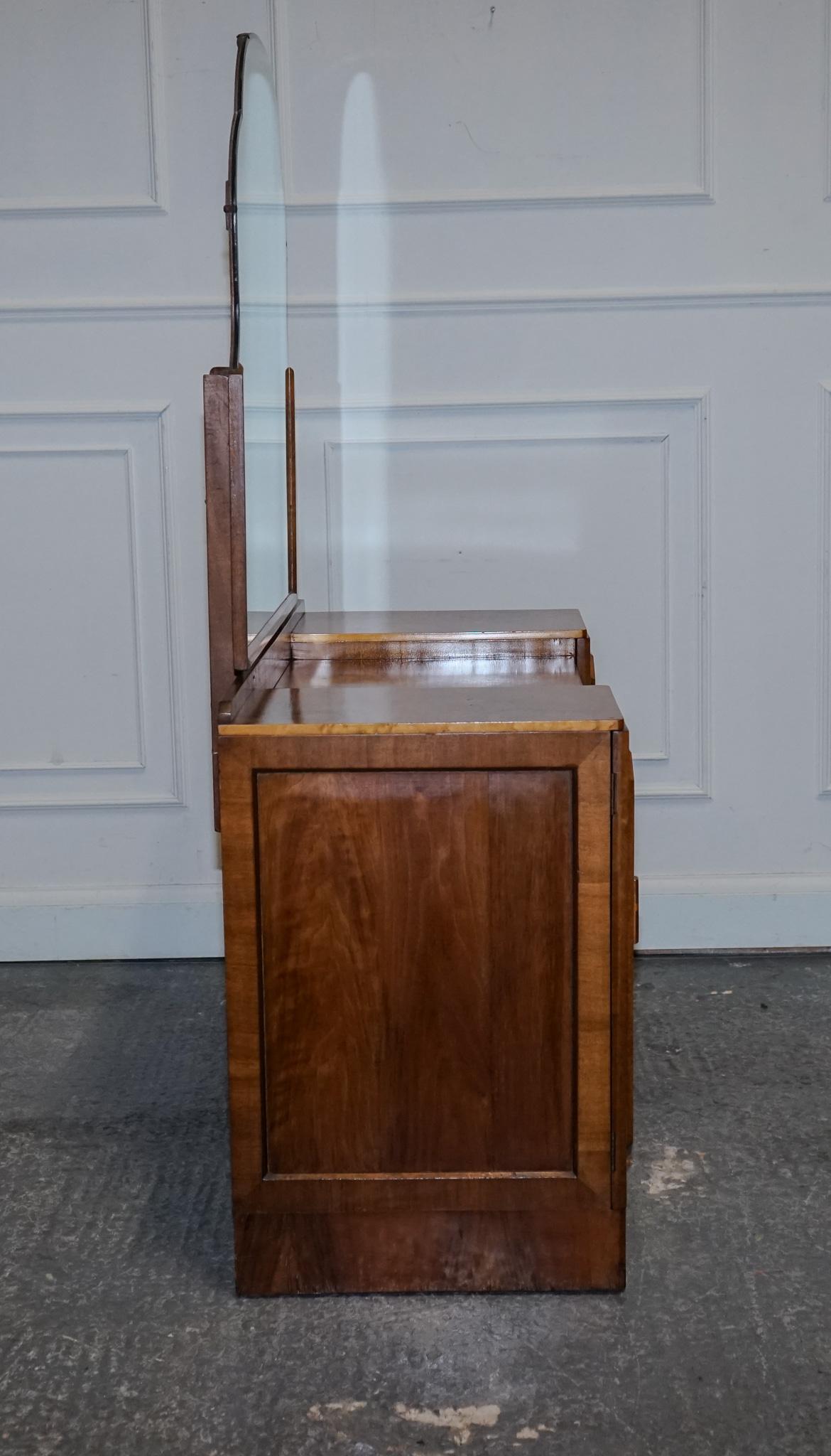 1920'S ART DECO BURR WALNUT DRESSING TABLE WITH LARGE MiRROR CUPBOARDS & DRAWERS For Sale 6
