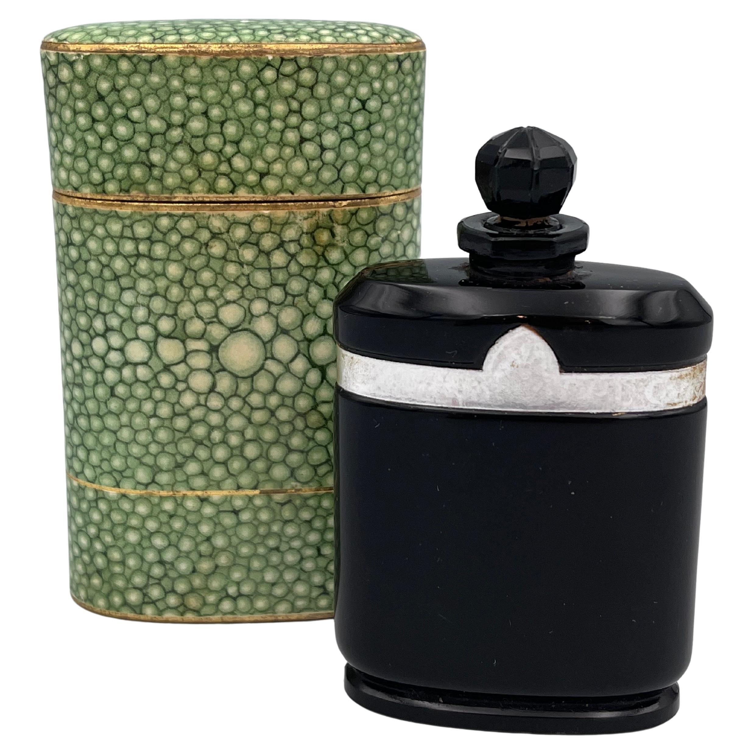 Bottiglia di profumo nera Art Deco Caron Paris Nuit De Noel degli anni '20 e scatola in finto zigrino in vendita