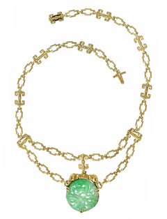 1920's Art Deco Carved Jade 14 Karat Yellow Gold Swag Necklace