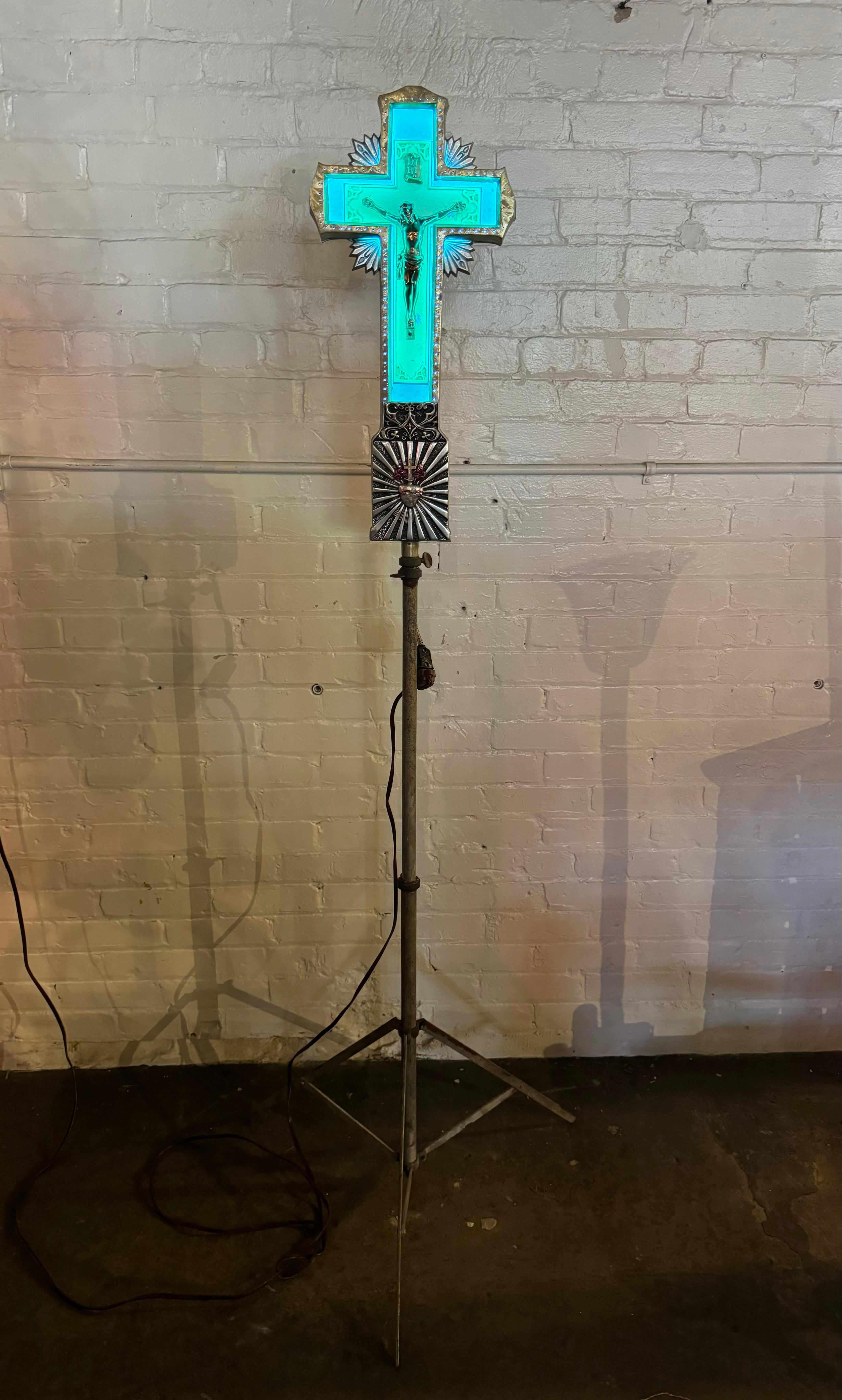 1920s Art Deco Cast Aluminum and Neon Crucifix. 5